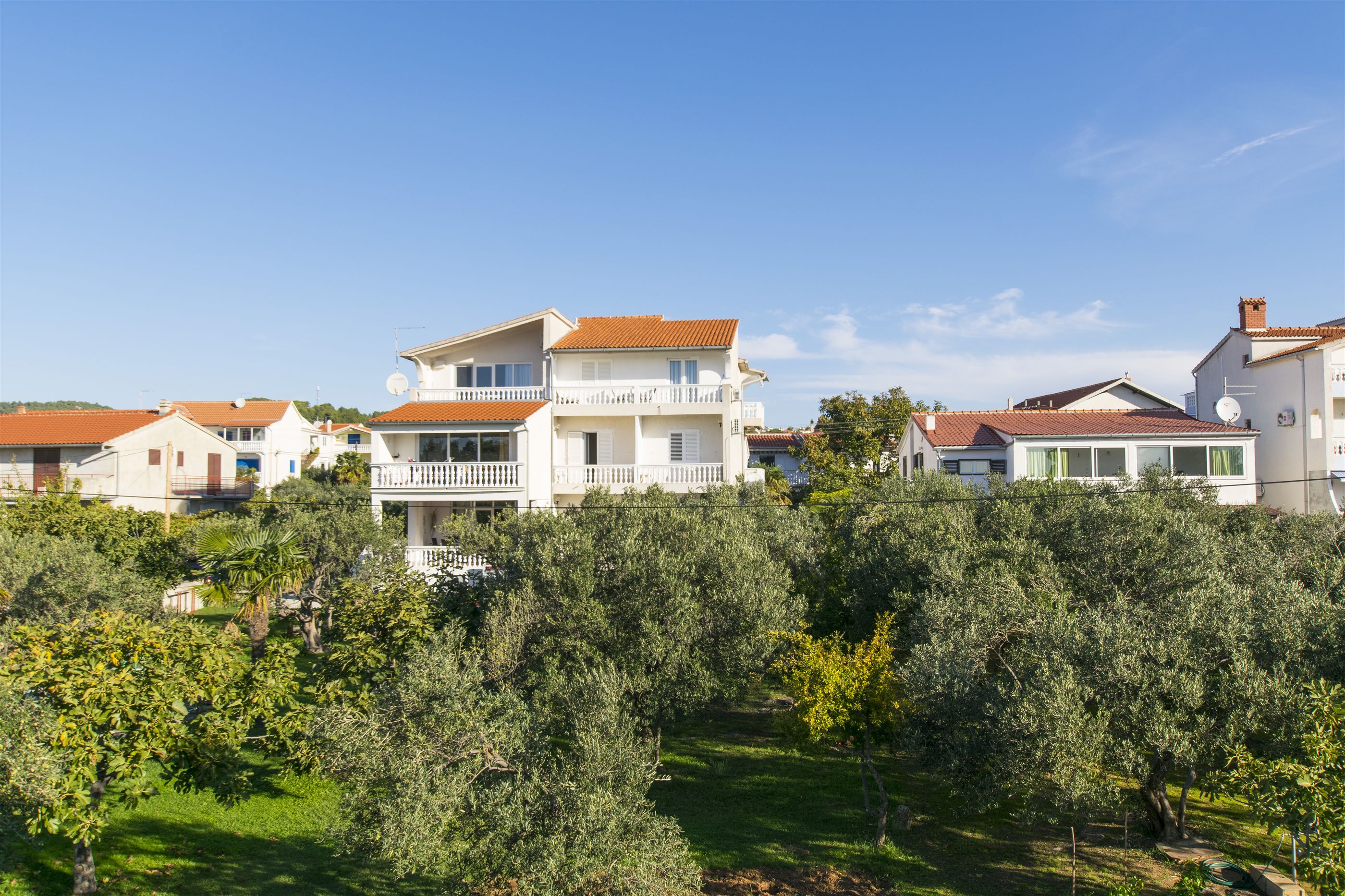 Apartments and Rooms On the Beach 10711-A2
