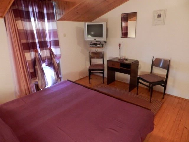 Apartments and Rooms Ana 70121-S1