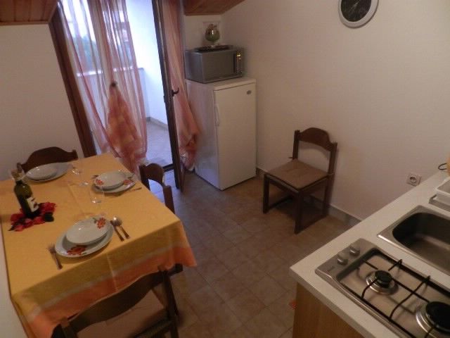 Apartments and Rooms Ana 70121-A1