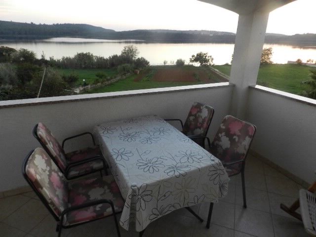 Apartments and Rooms Ana 70121-A2