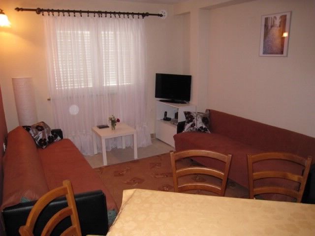 Apartments Nidisa 64151-A1