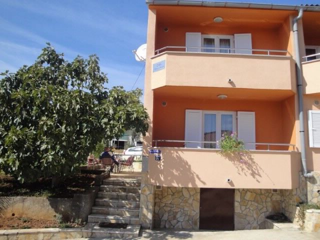 Apartmaji Nidisa A2