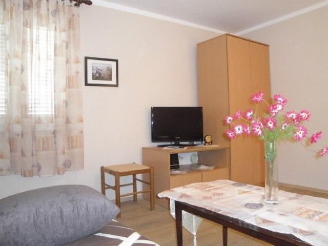 Apartments Nidisa 64151-A2