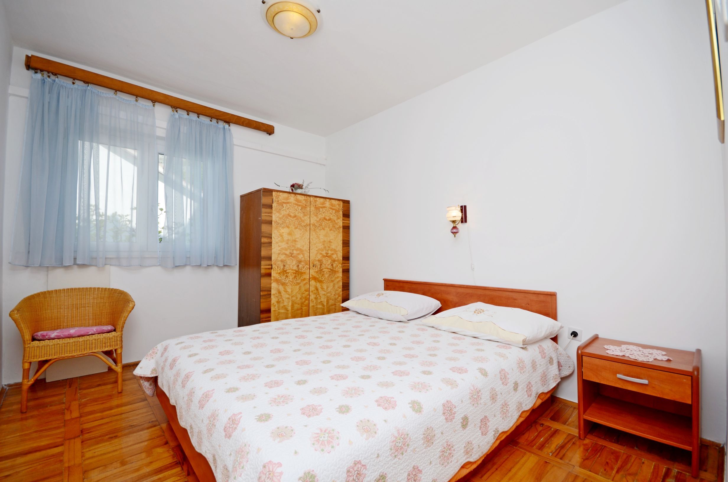 Apartment Ksenija 32561-A1