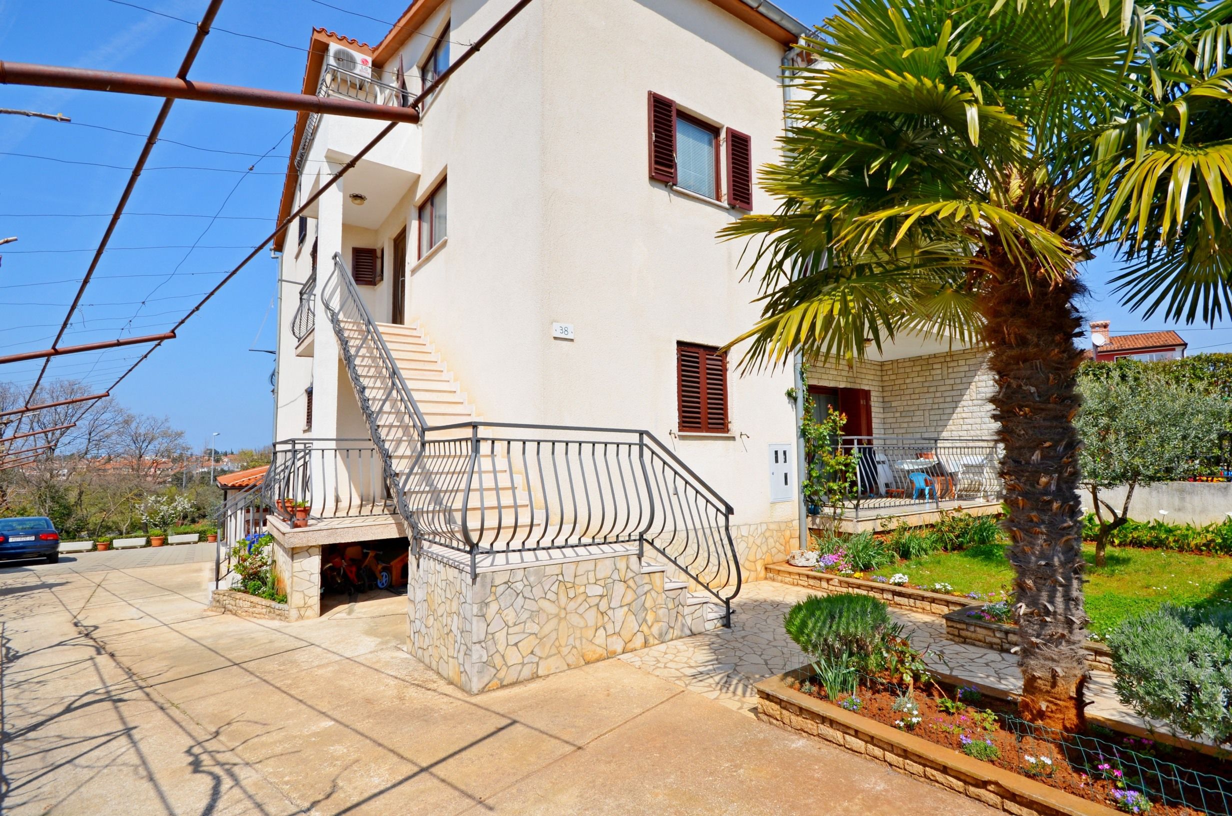 Apartments Biserka 73041-A2