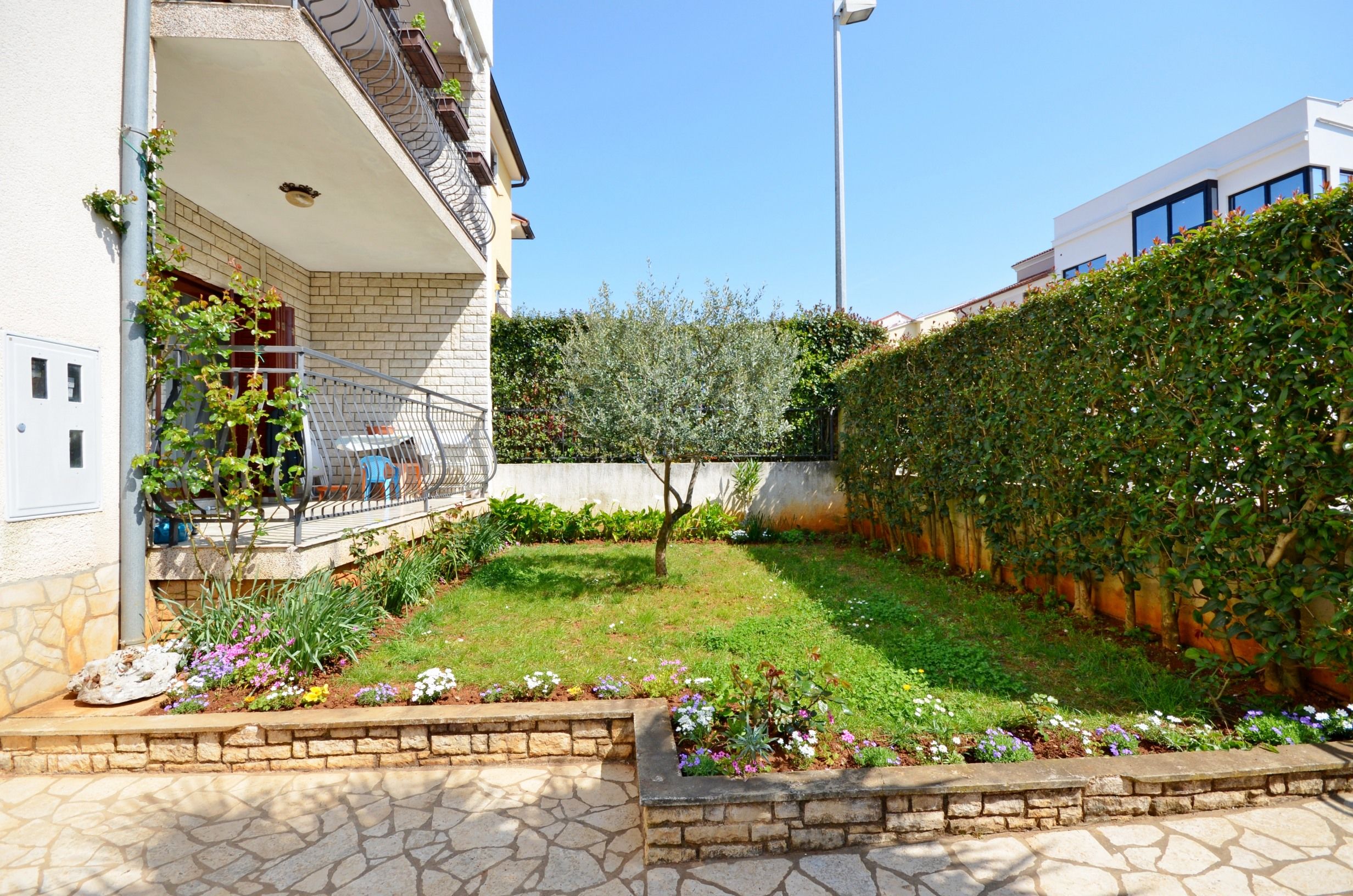 Apartments Biserka 73041-A2