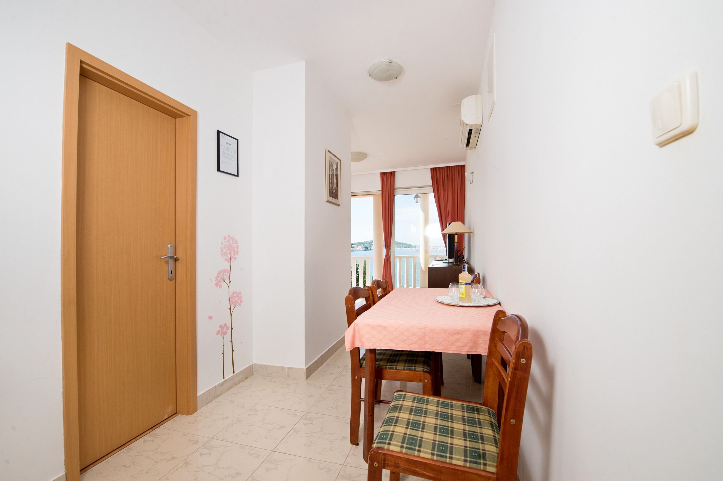 Apartments Ksenija 27231-A2
