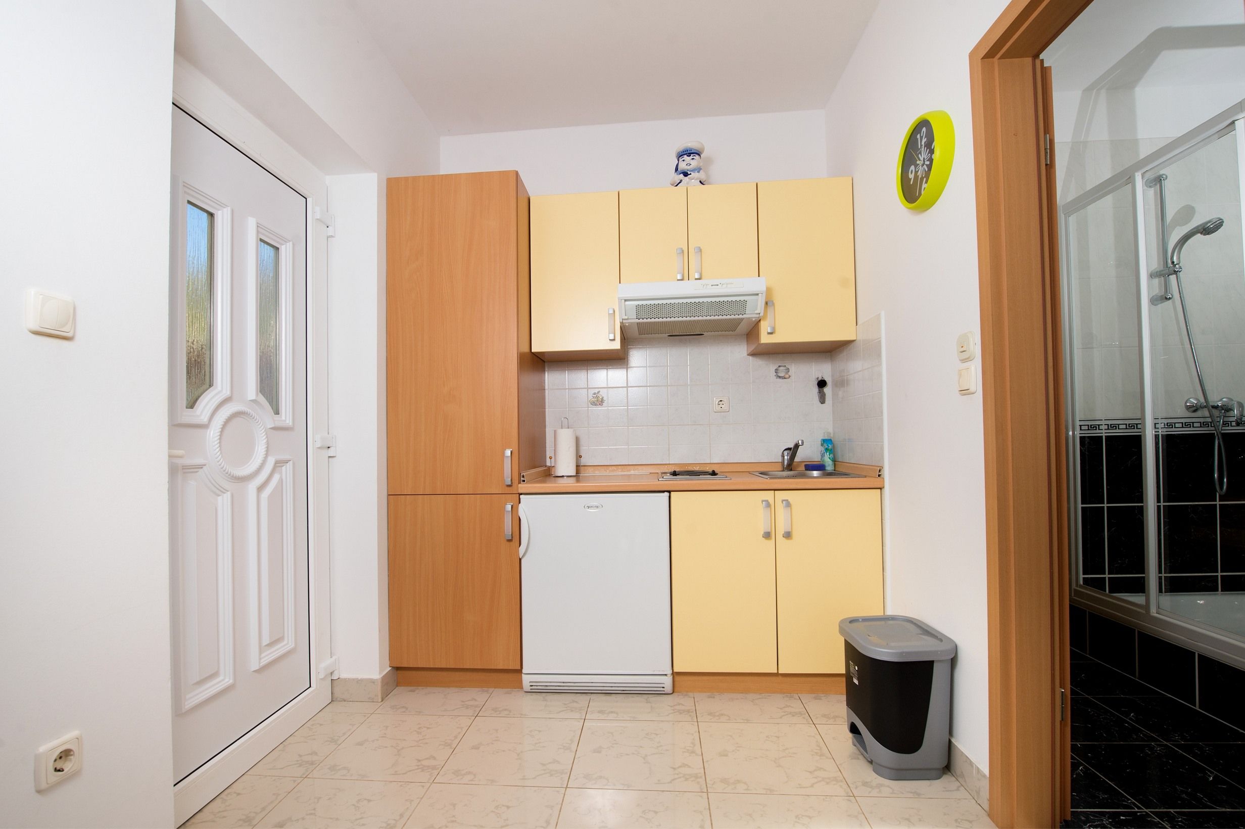 Apartments Ksenija 27231-A2
