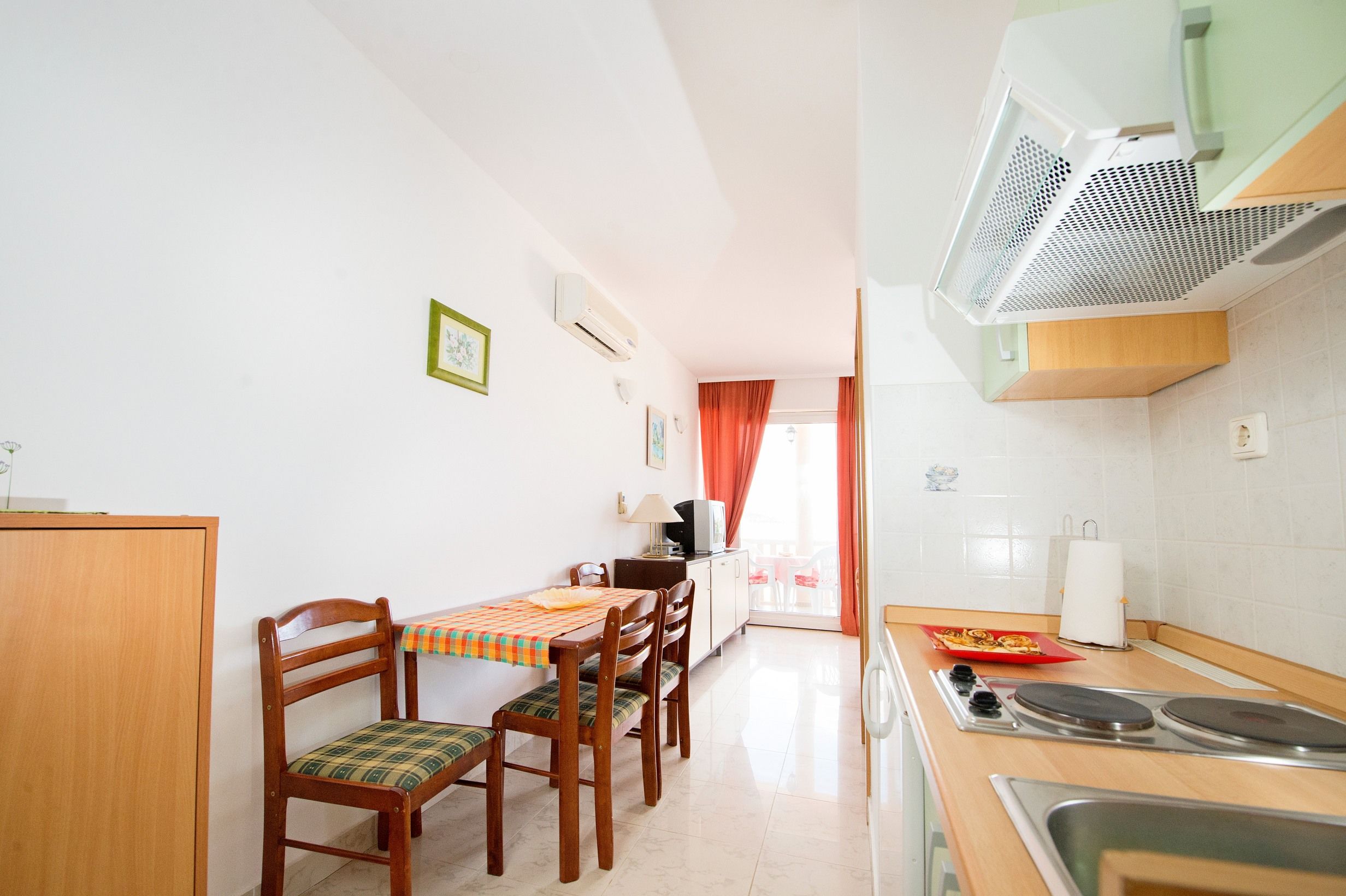 Apartments Ksenija 27231-A3