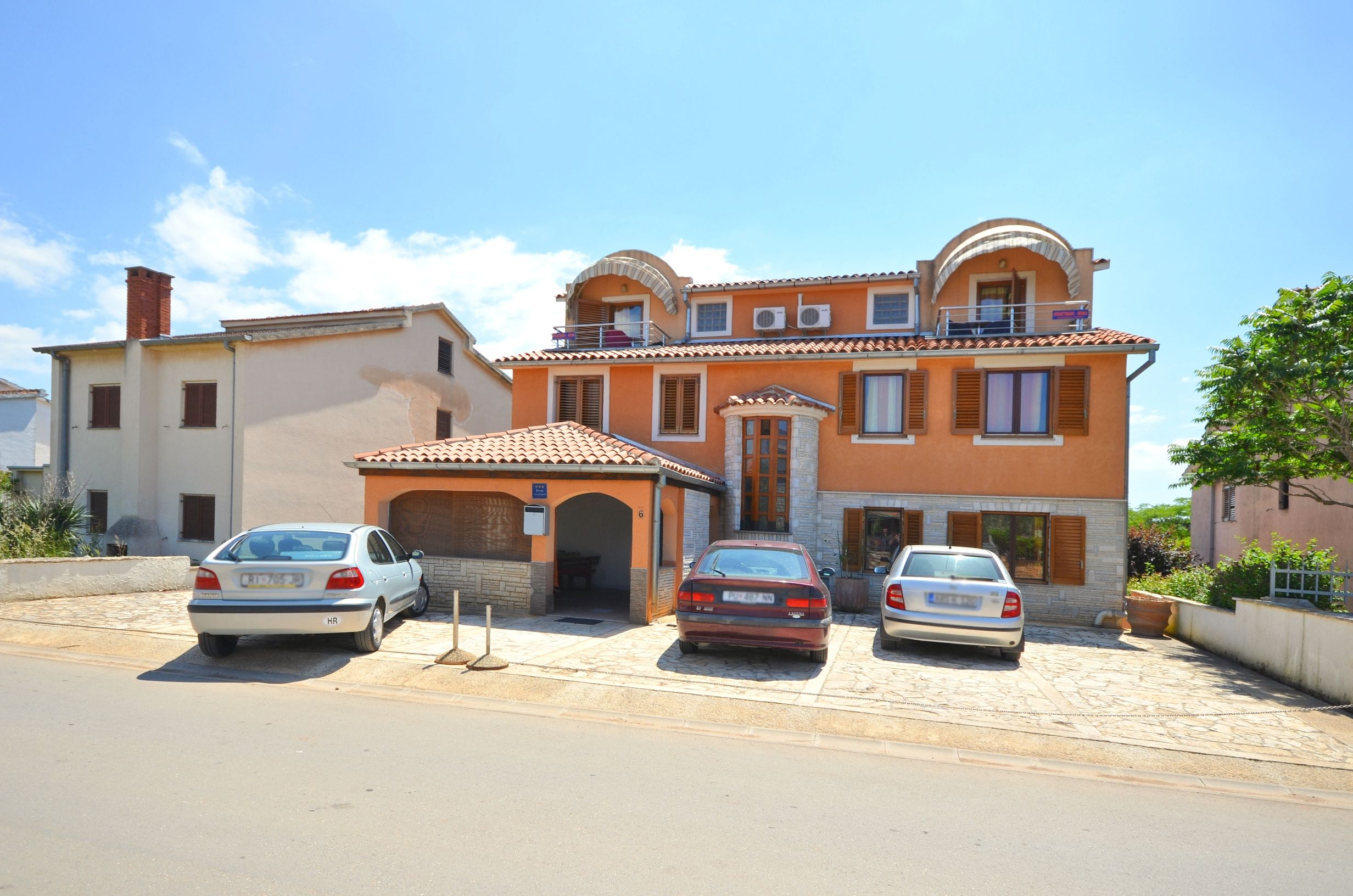 Apartments Manda 74611-A5