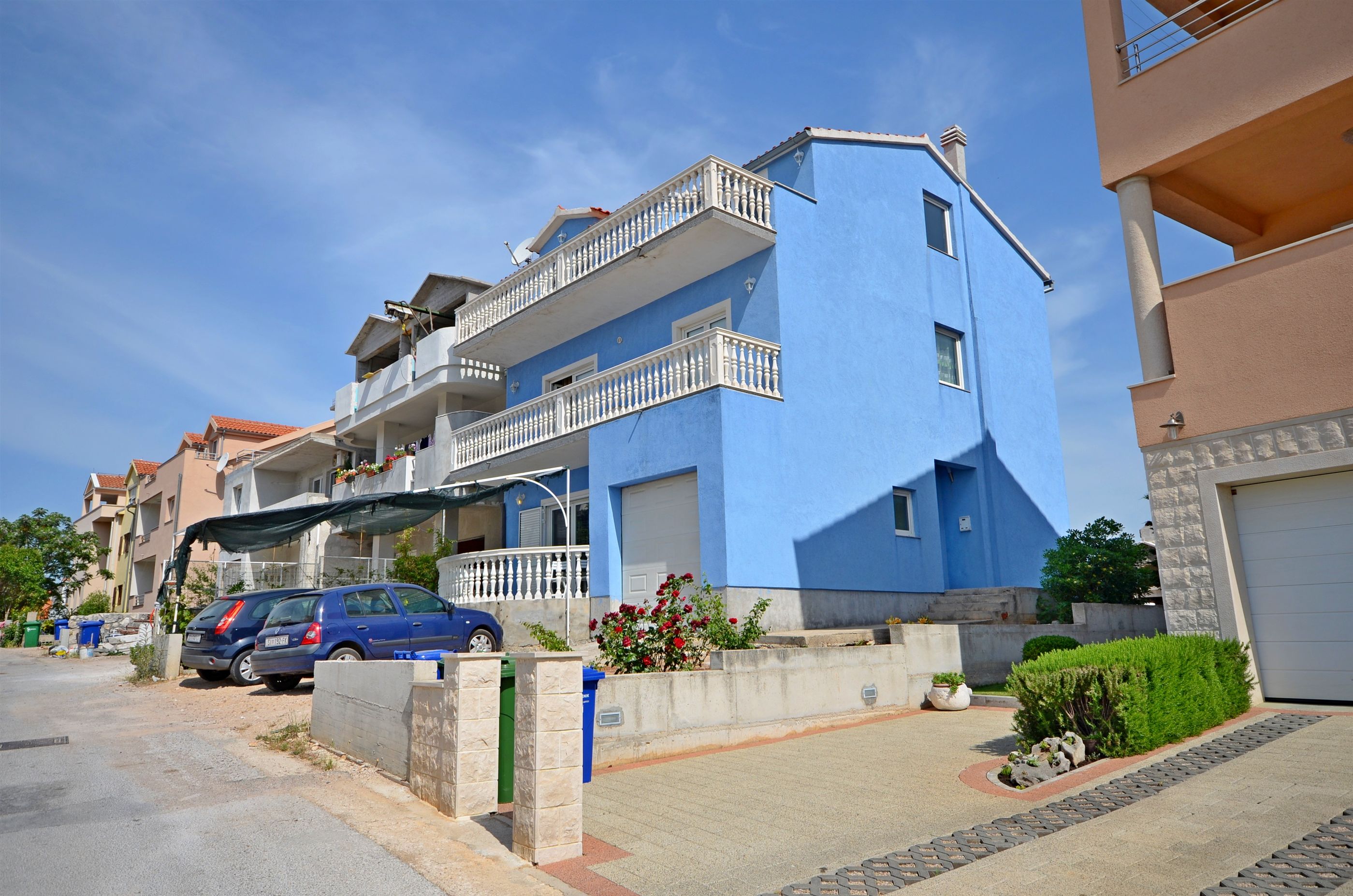 Apartment Blue House 58111-A1