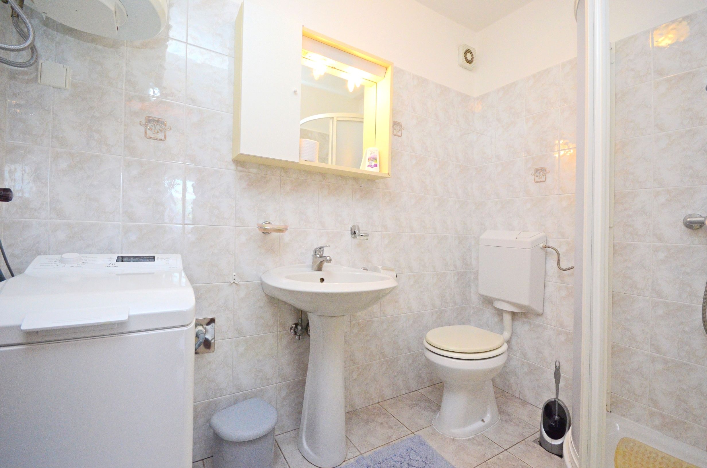 Apartments Bogetić 75331-A2