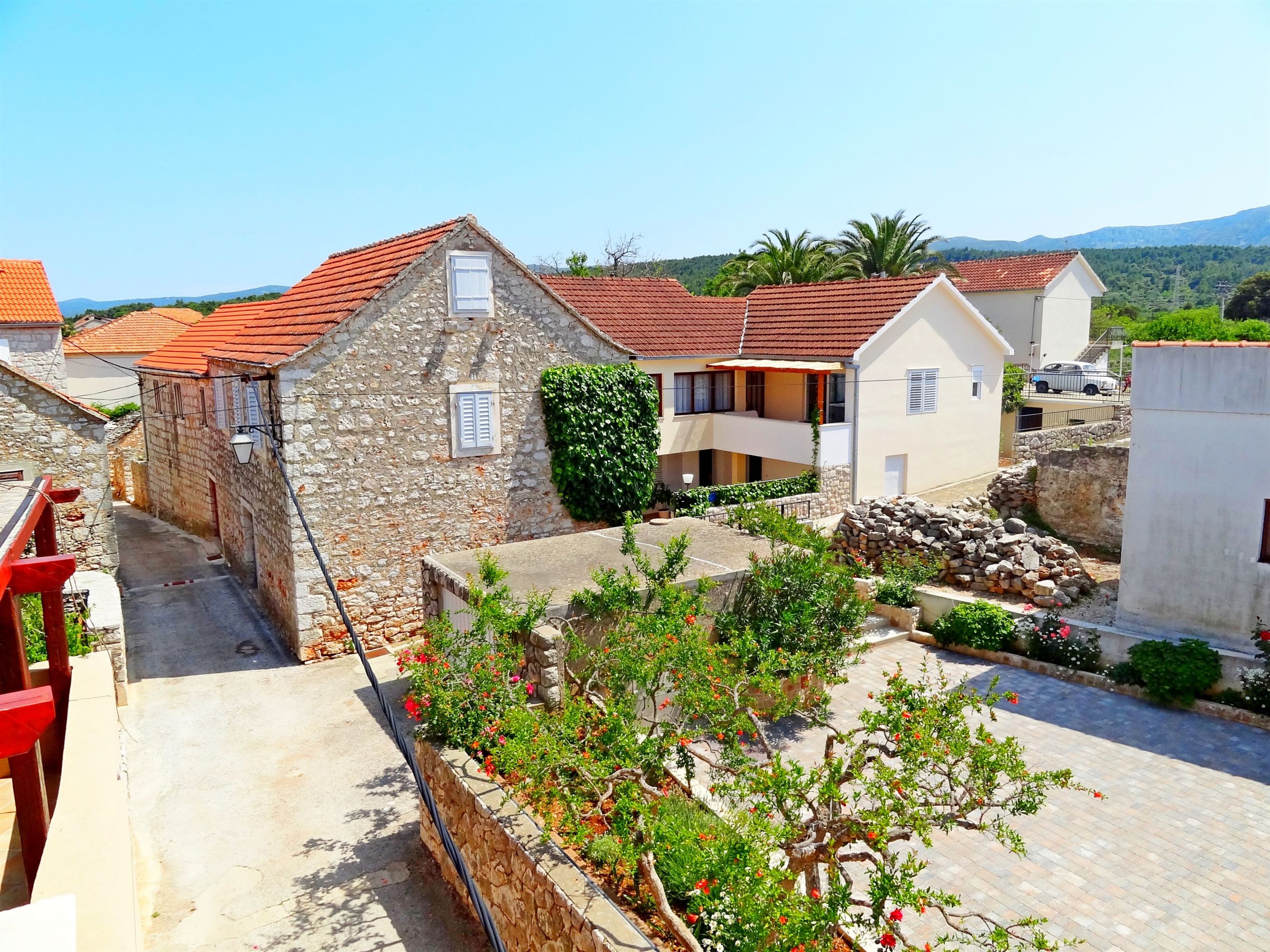 House Lara 11851-K1