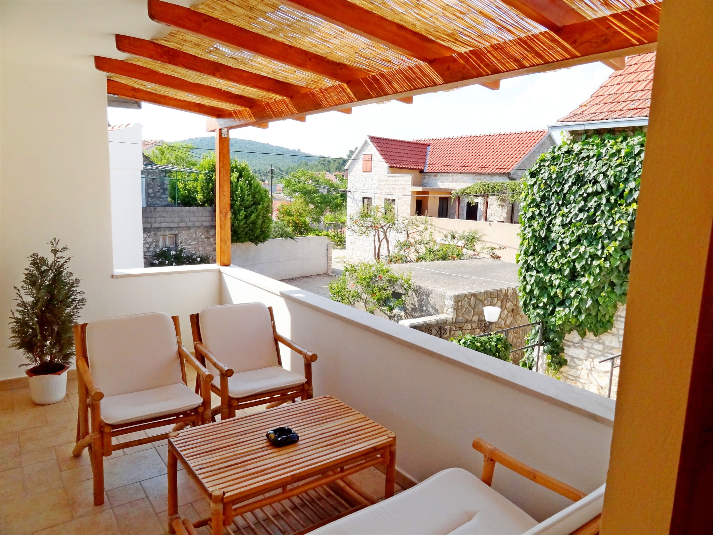 House Lara 11851-K1