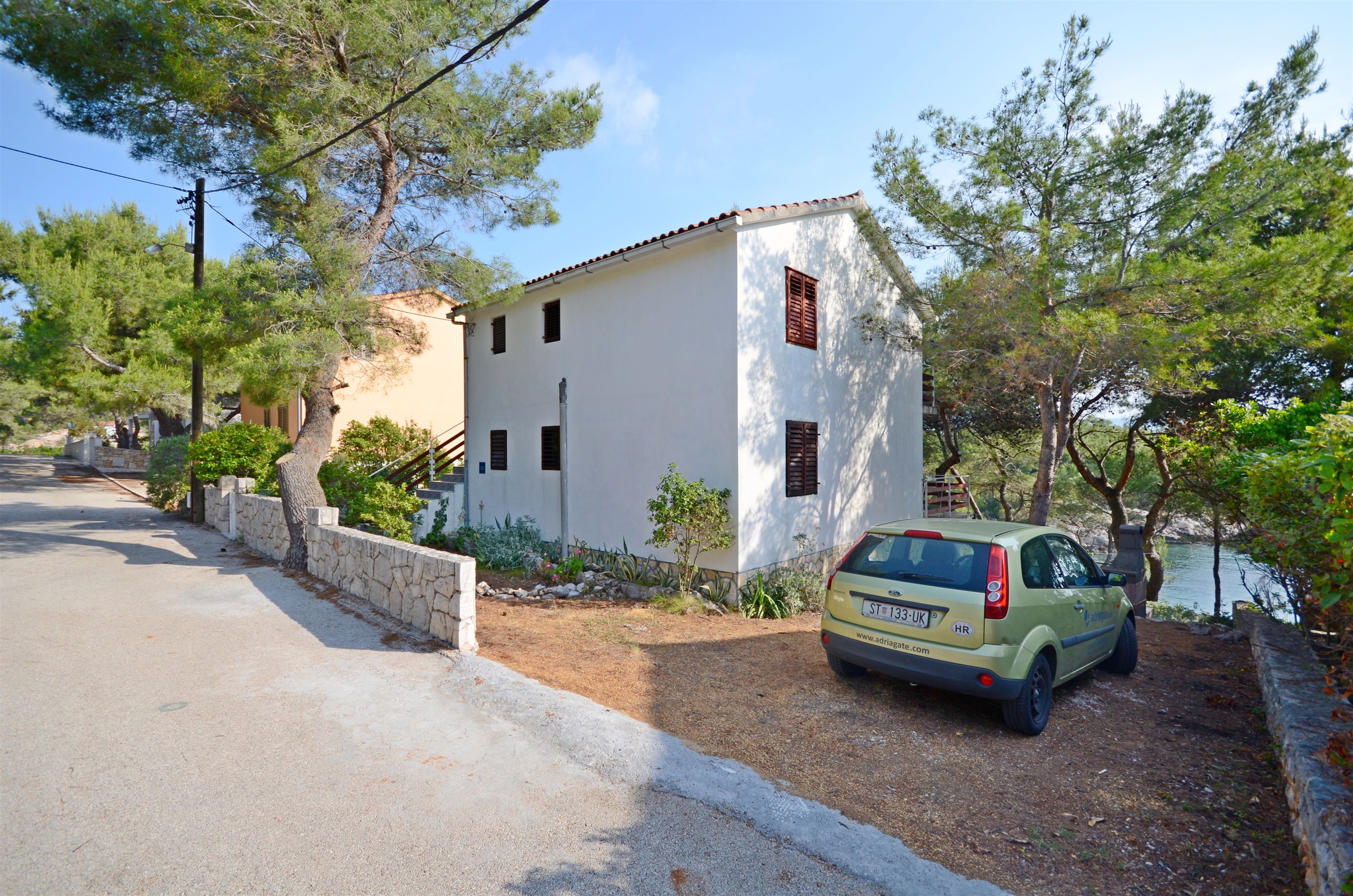 Apartments Antun 40631-A1