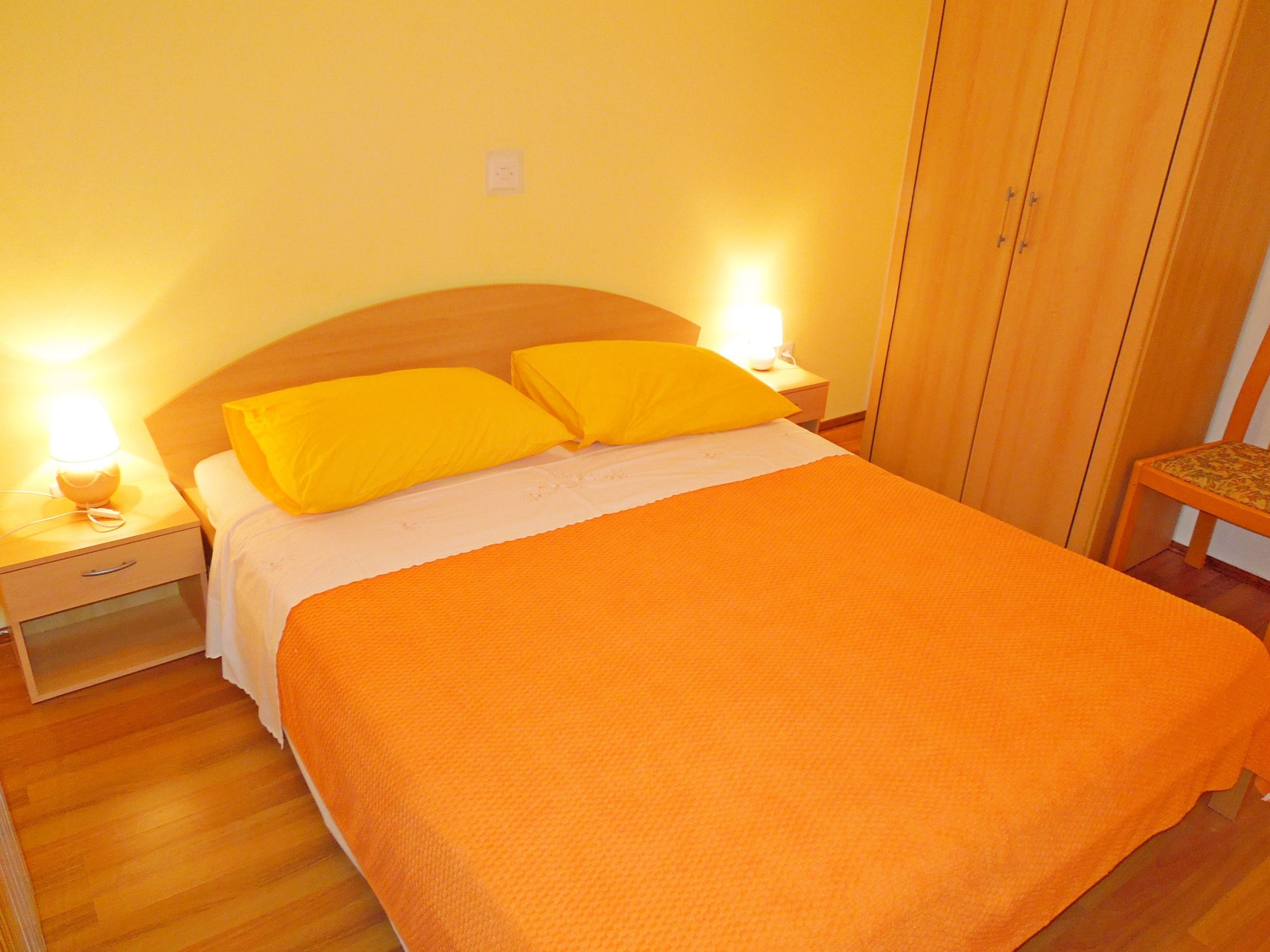 Apartments Elide 74651-A1