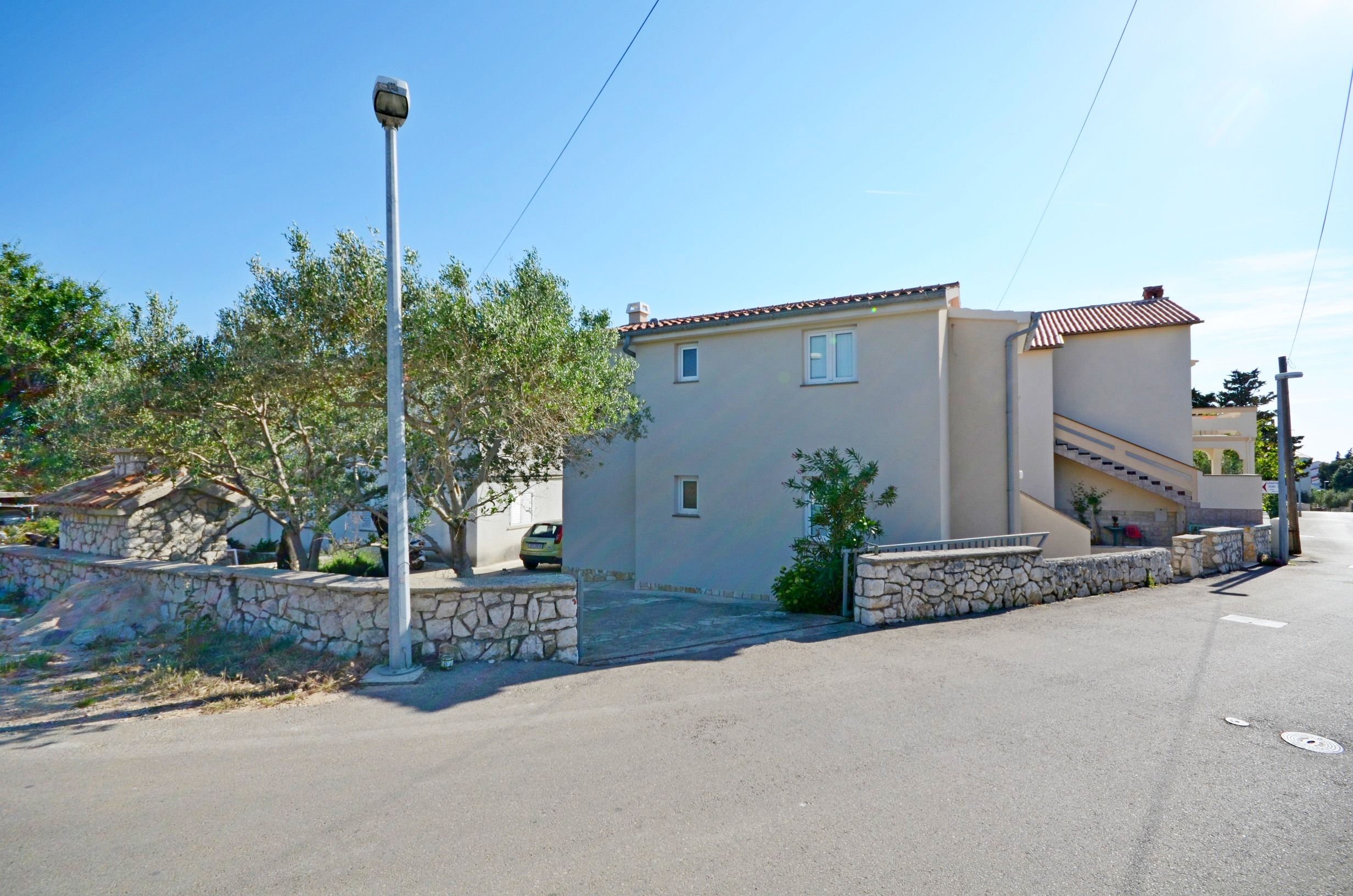 Apartments Ivan 57121-A1