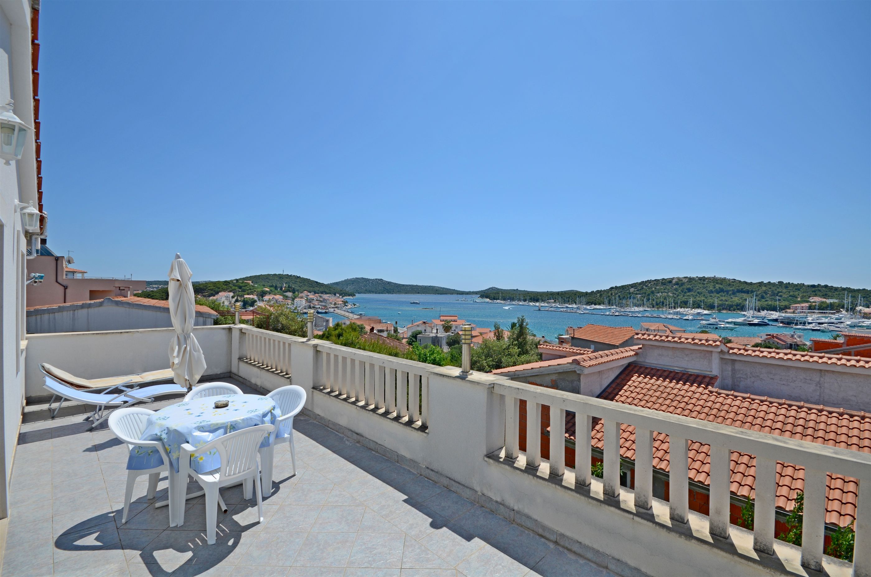 Apartments Branislav 21811-A2