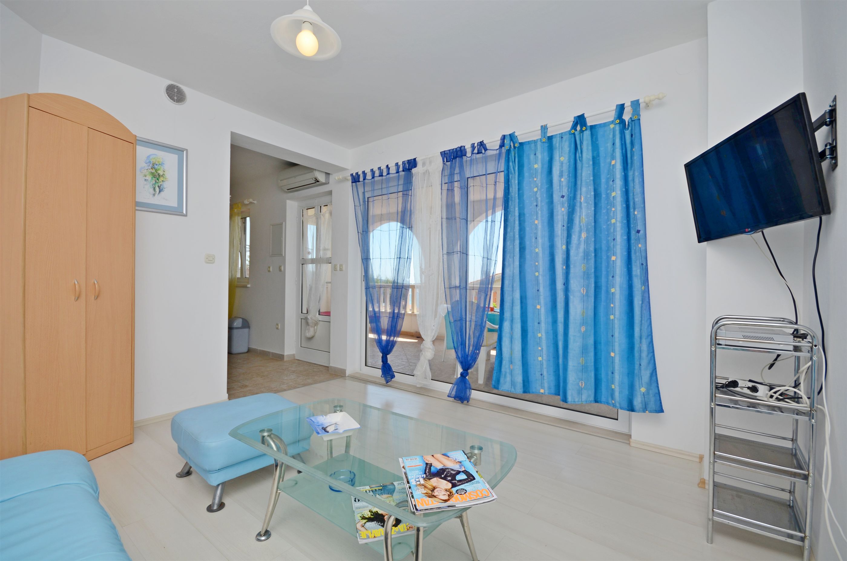 Apartments Branislav 21811-A1