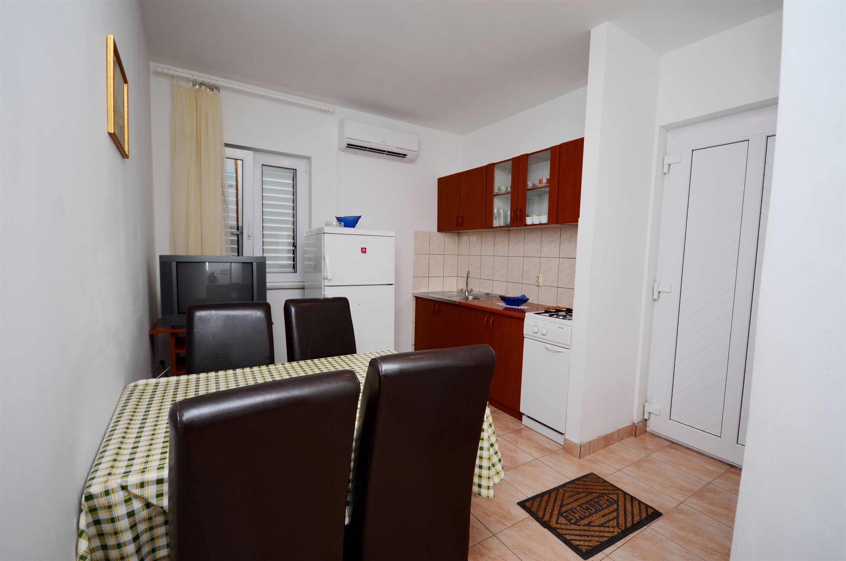 Apartments Marijo 42621-A2
