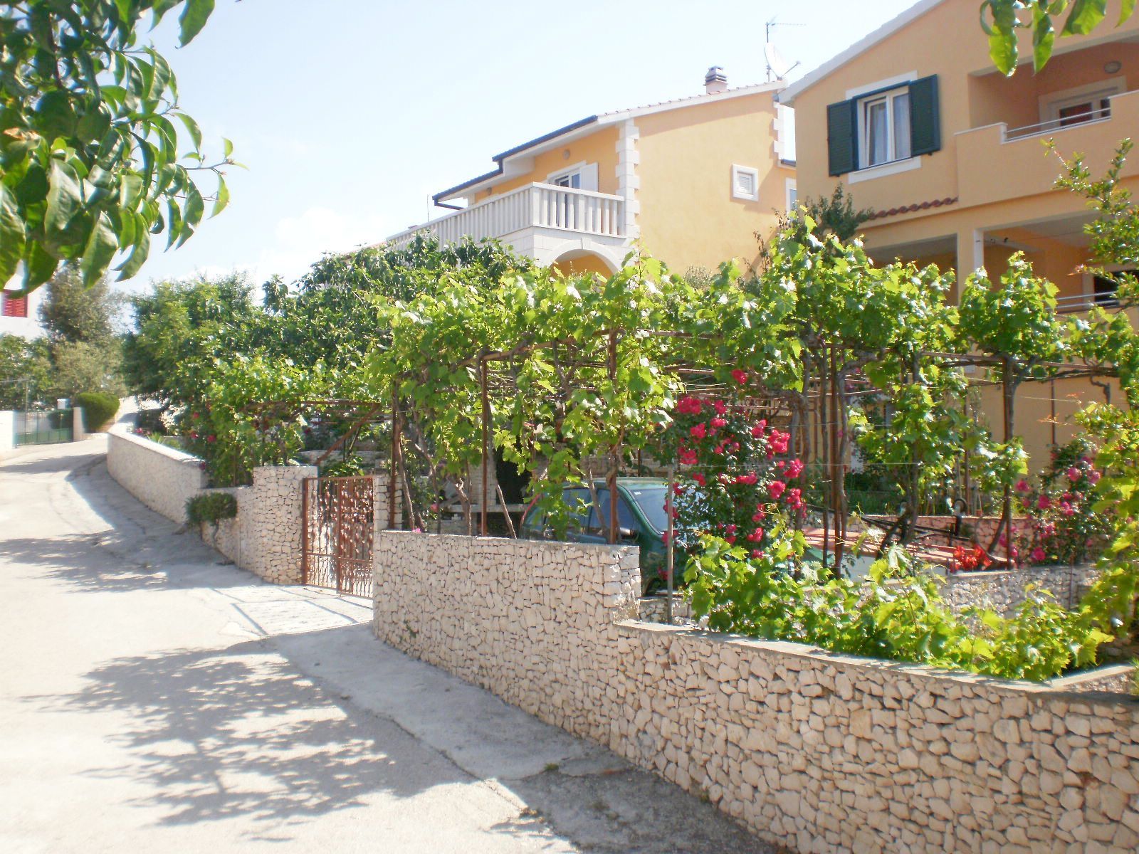 Apartments Kuscevic Kanica 57681-A2