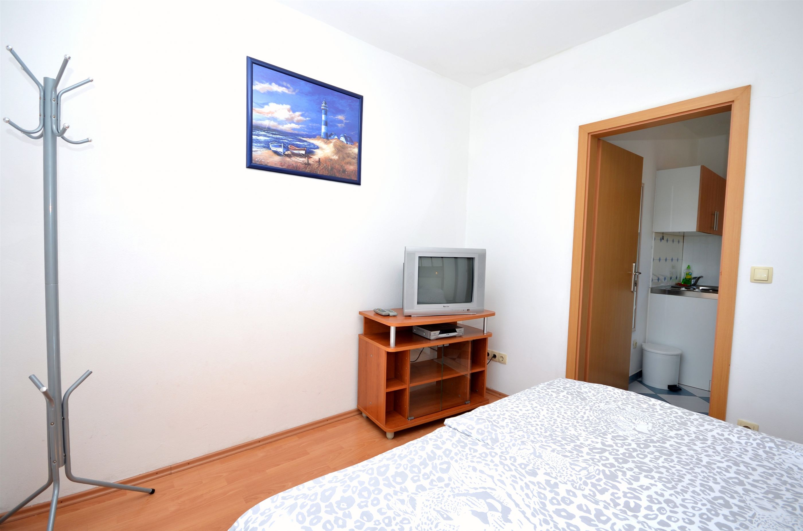 Apartments and Rooms Mare 11171-A2