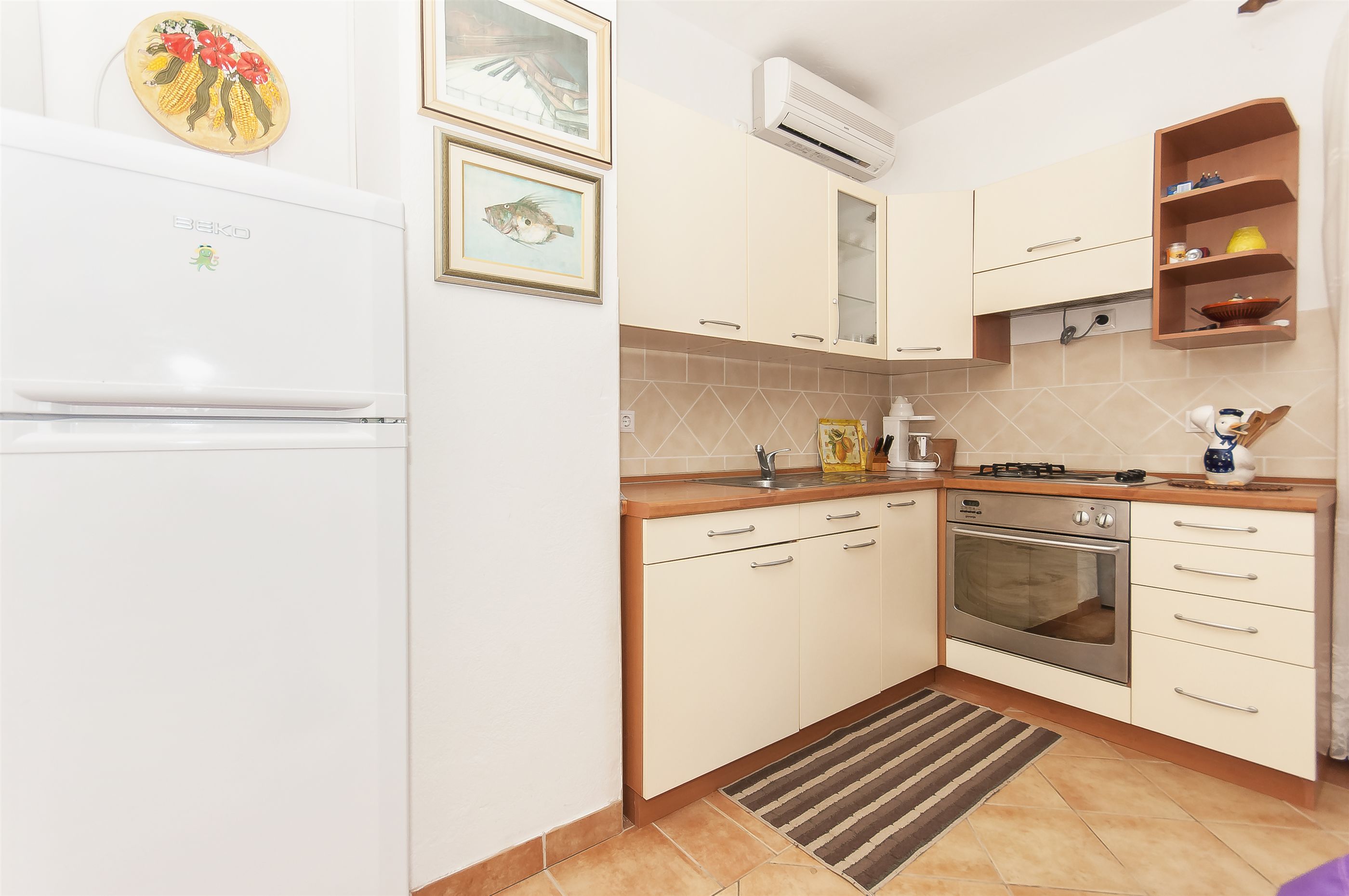 Apartments Gordana 10051-A2
