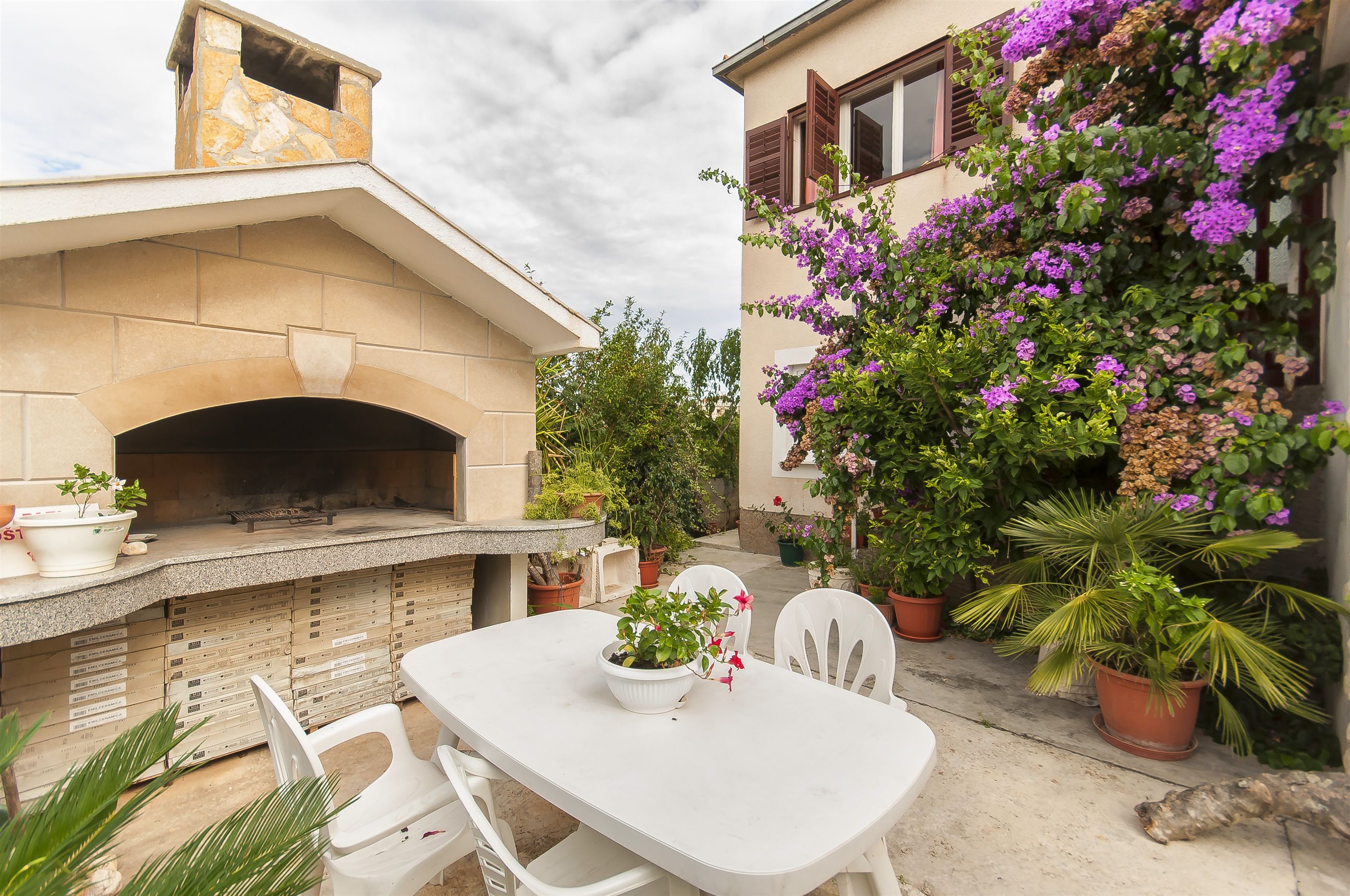 Apartments Ljiljana 10451-A1