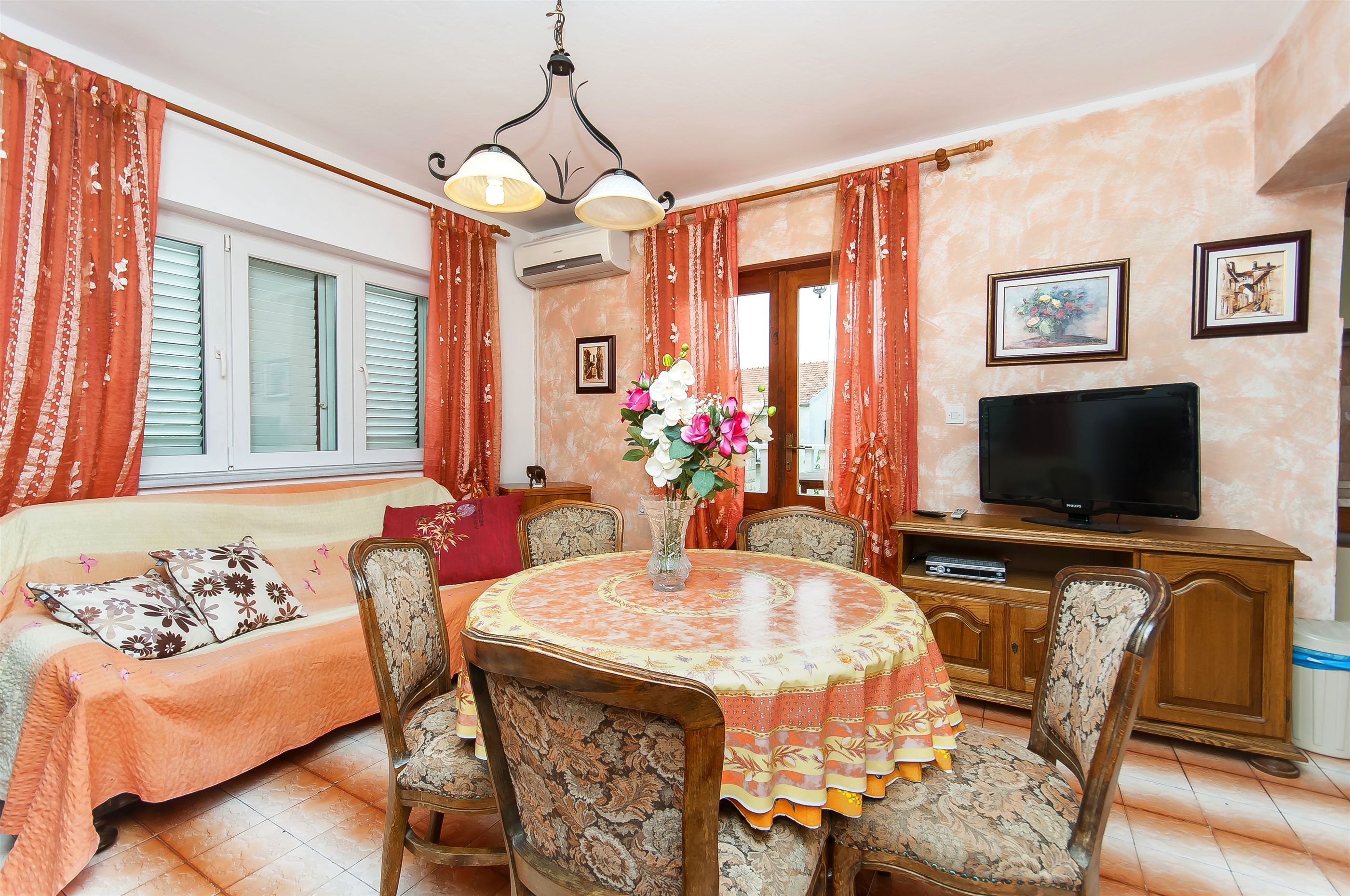 Apartments Ljiljana 10451-A2