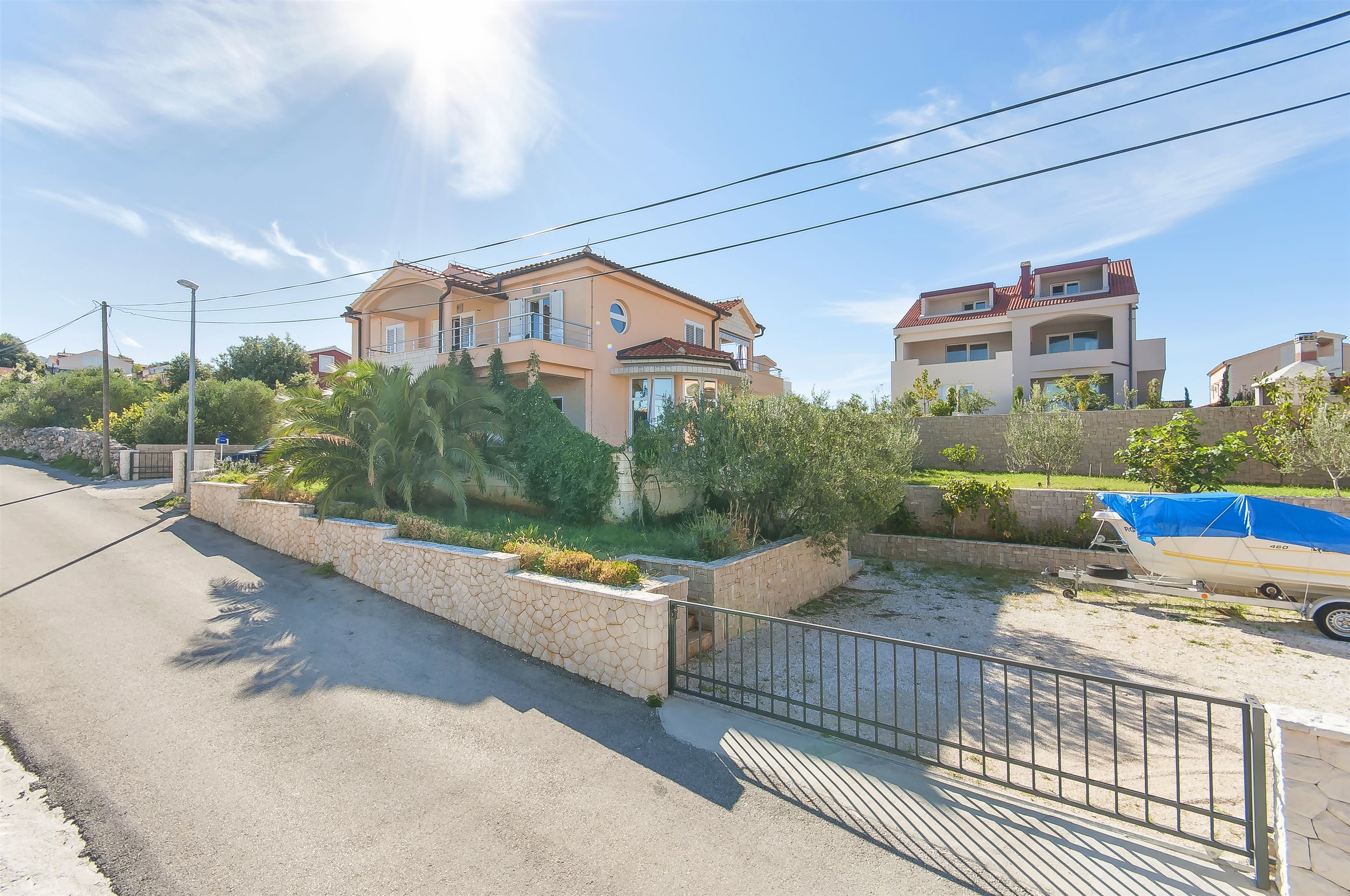 Apartments Ema 22211-A1