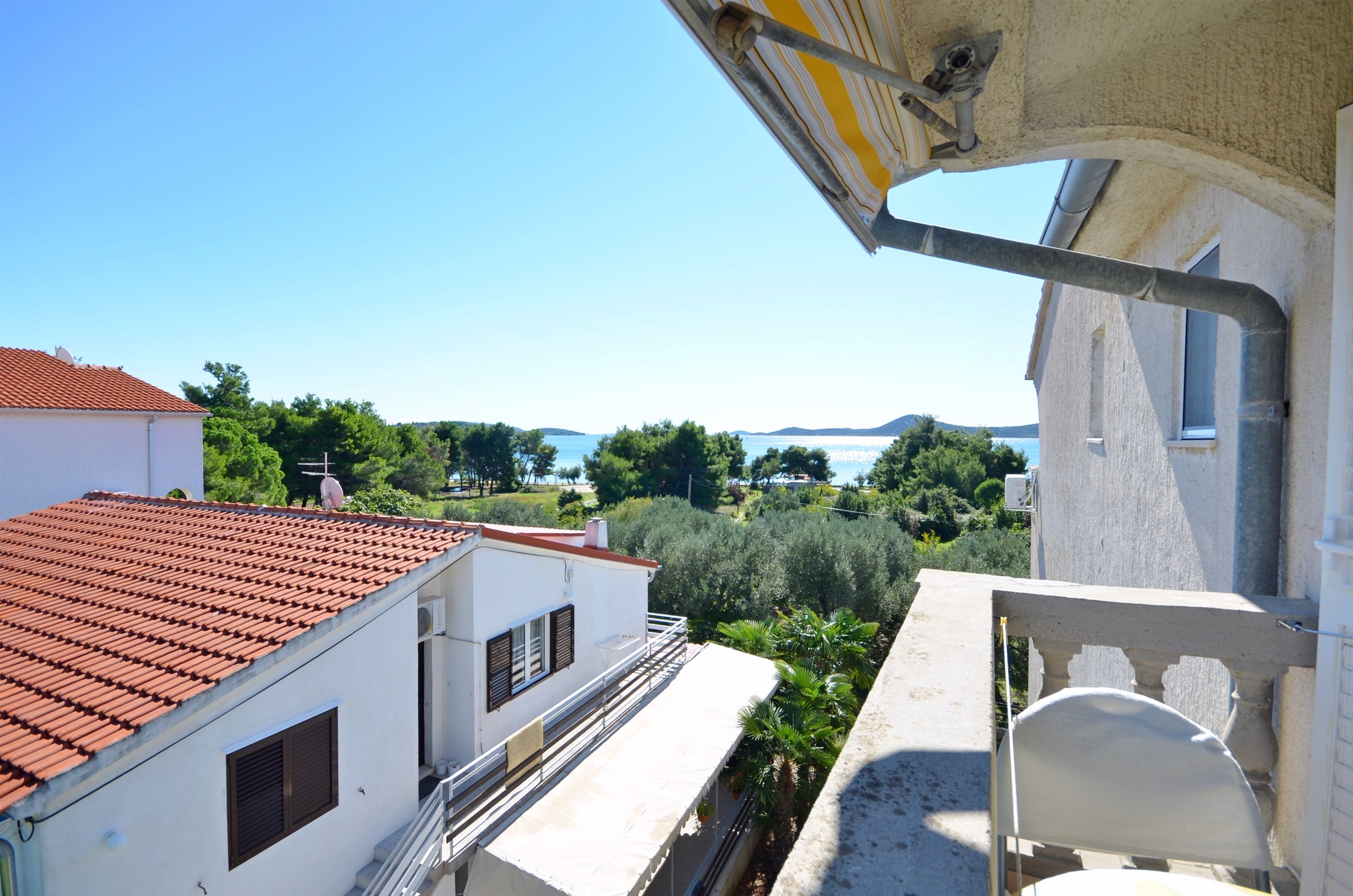 Apartments and Rooms On the Beach 10711-A3