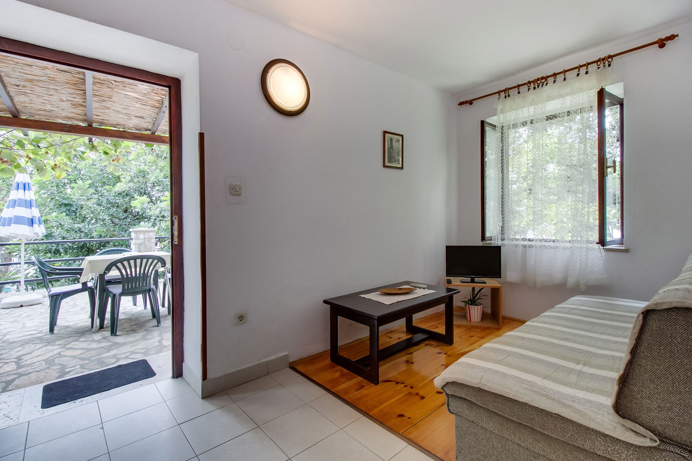 Apartments Lela 94009-A1
