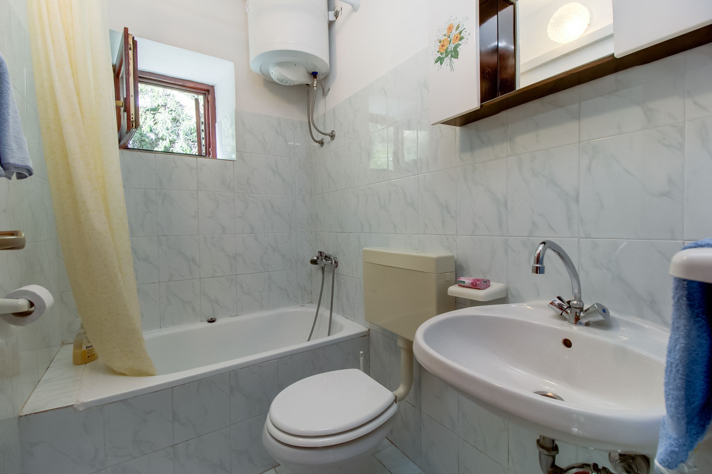 Apartments Lela 94009-A1