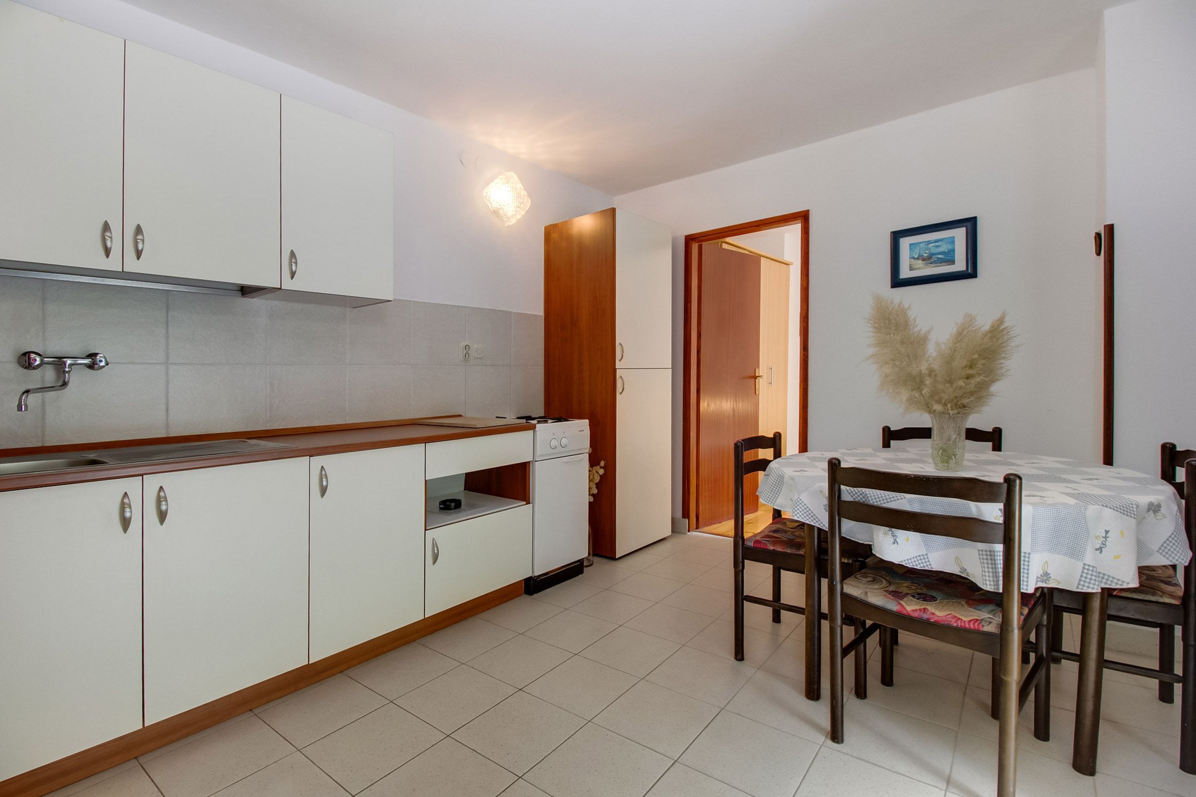 Apartments Lela 94009-A1
