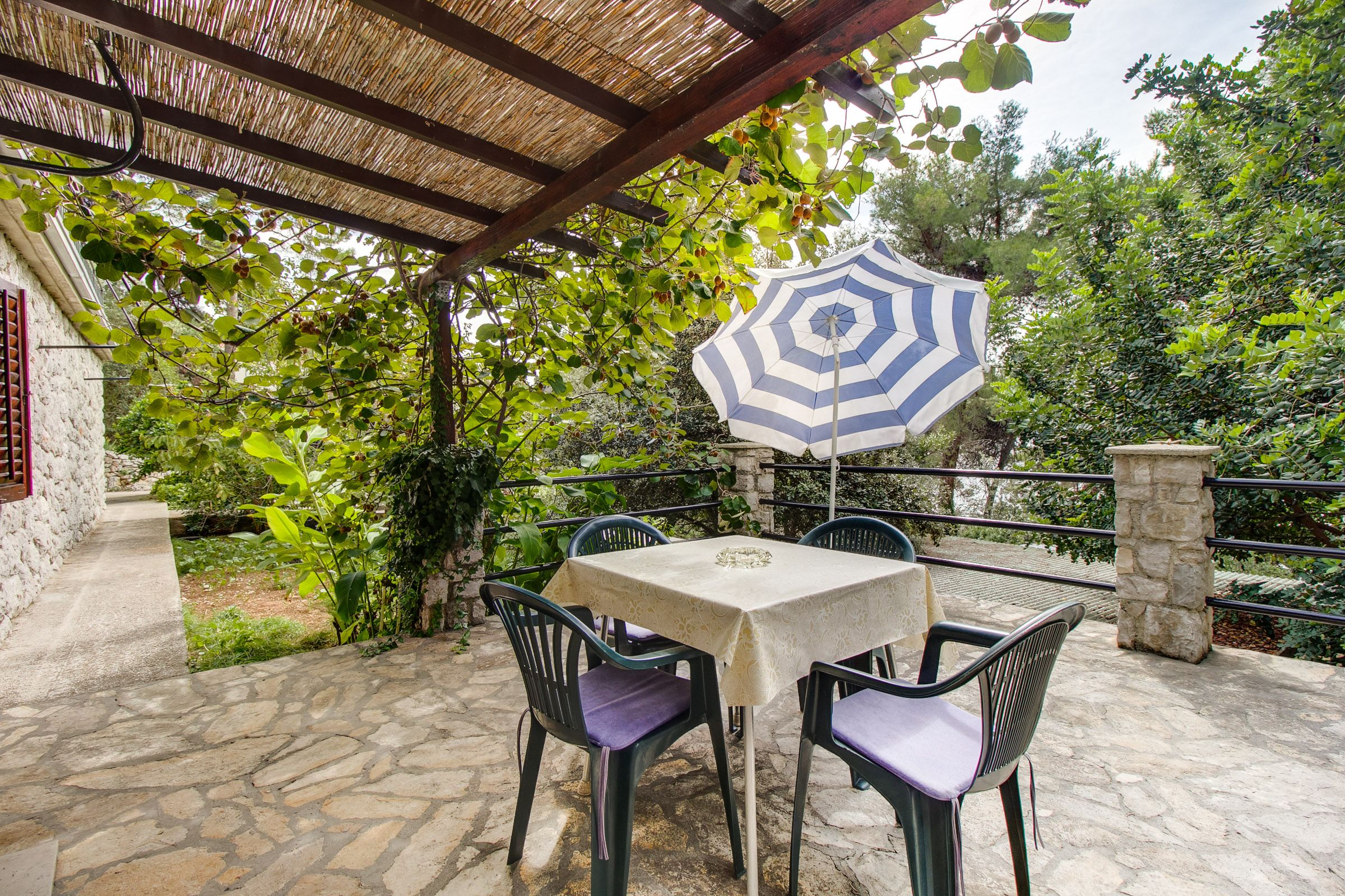 Apartments Lela 94009-A1