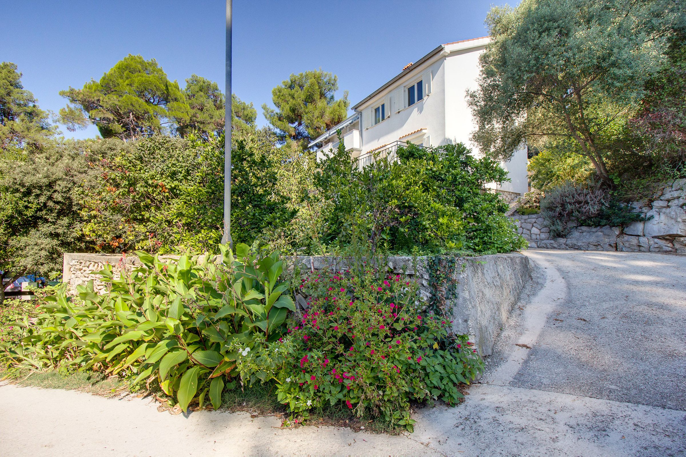 Apartments Lela 94009-A3