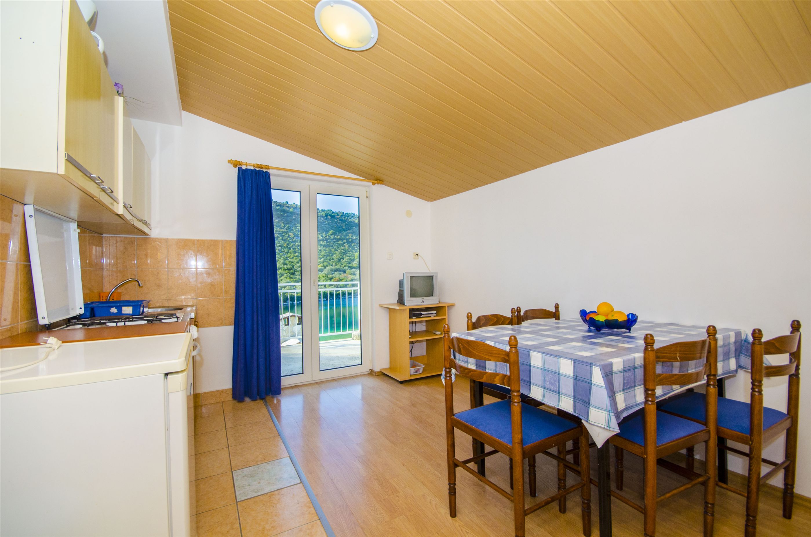 Apartments Nada 28271-A2