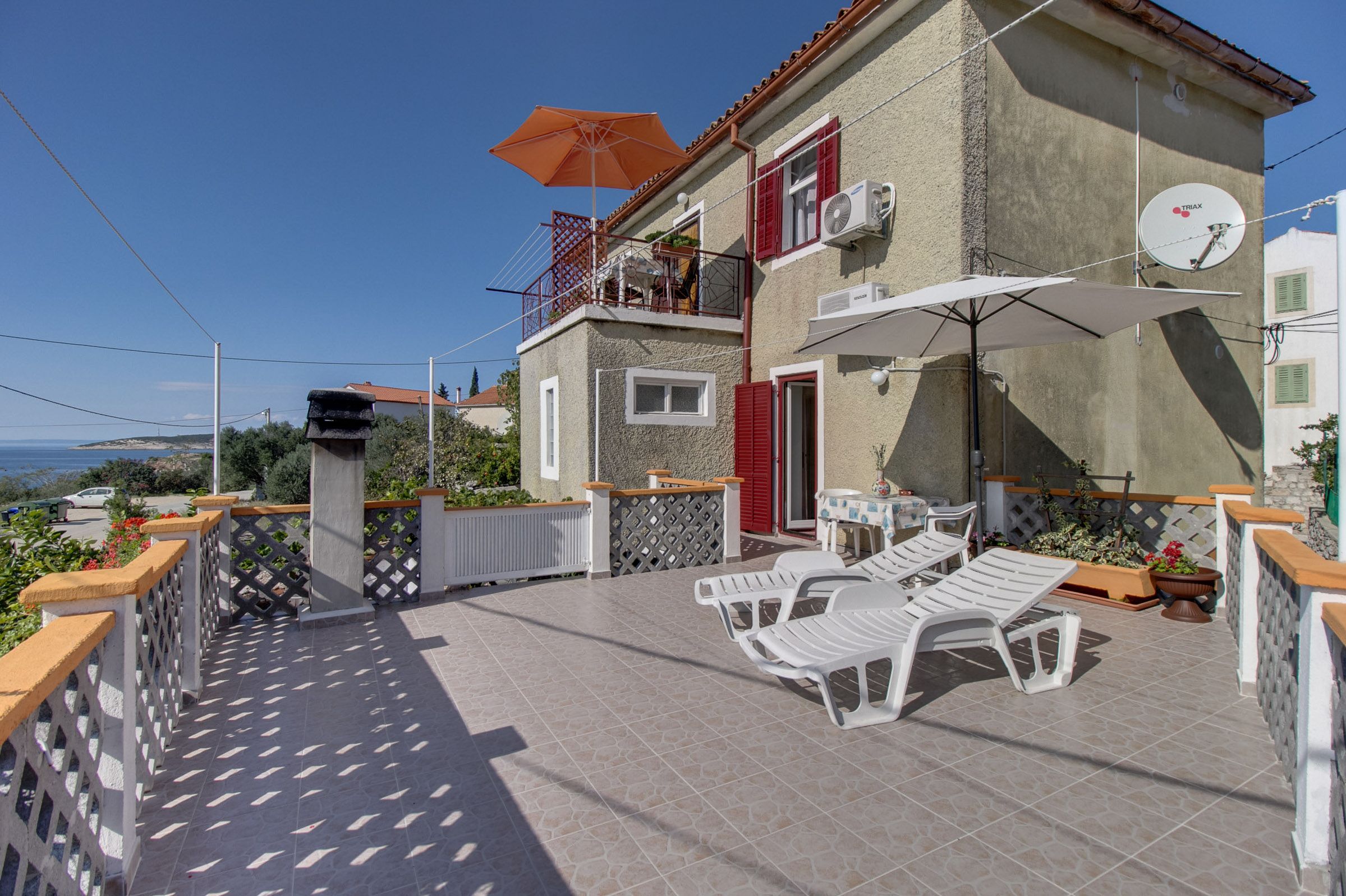 Apartments Tasha 94051-S1