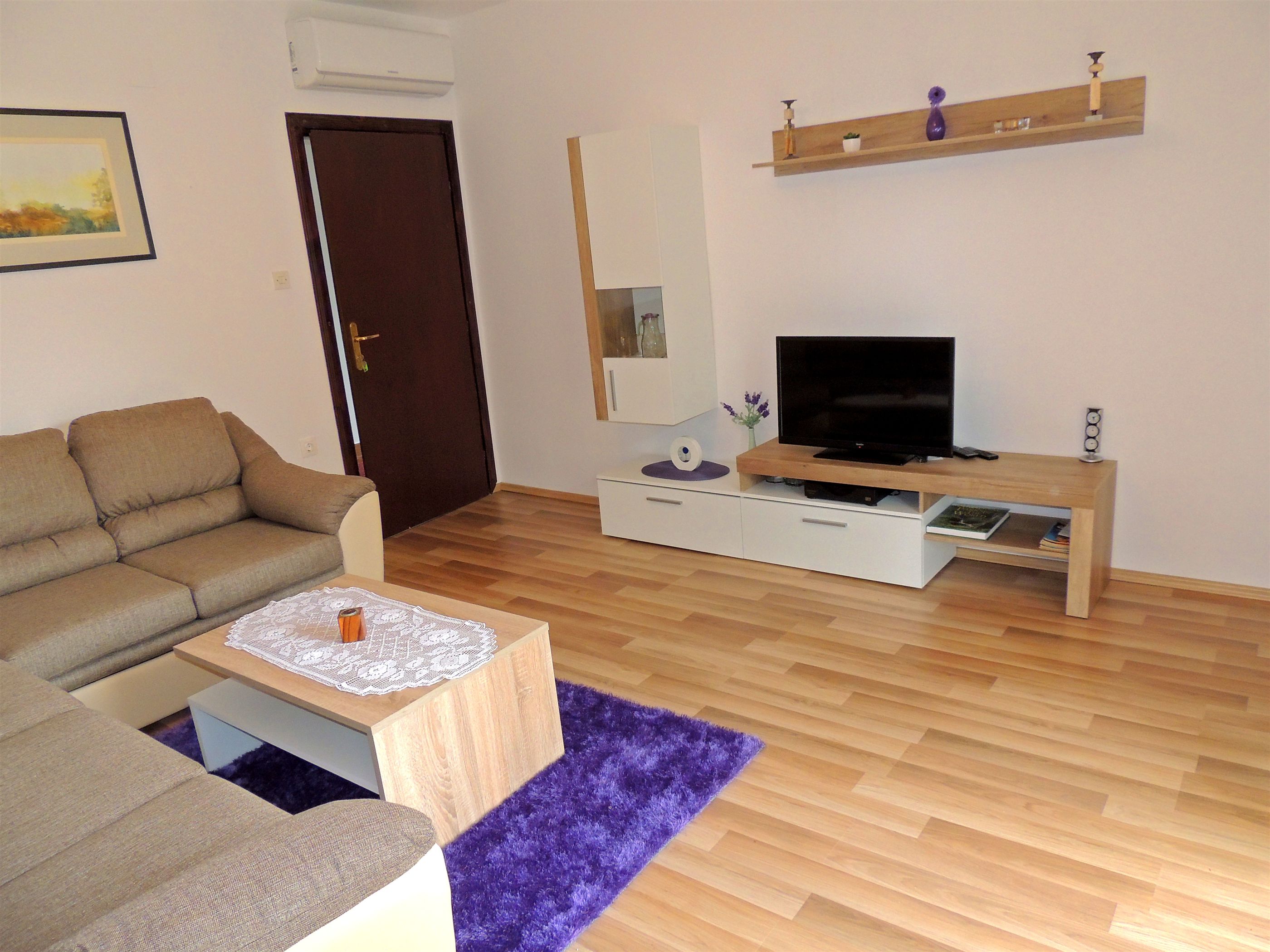 Apartments Nikolina 94083-A1