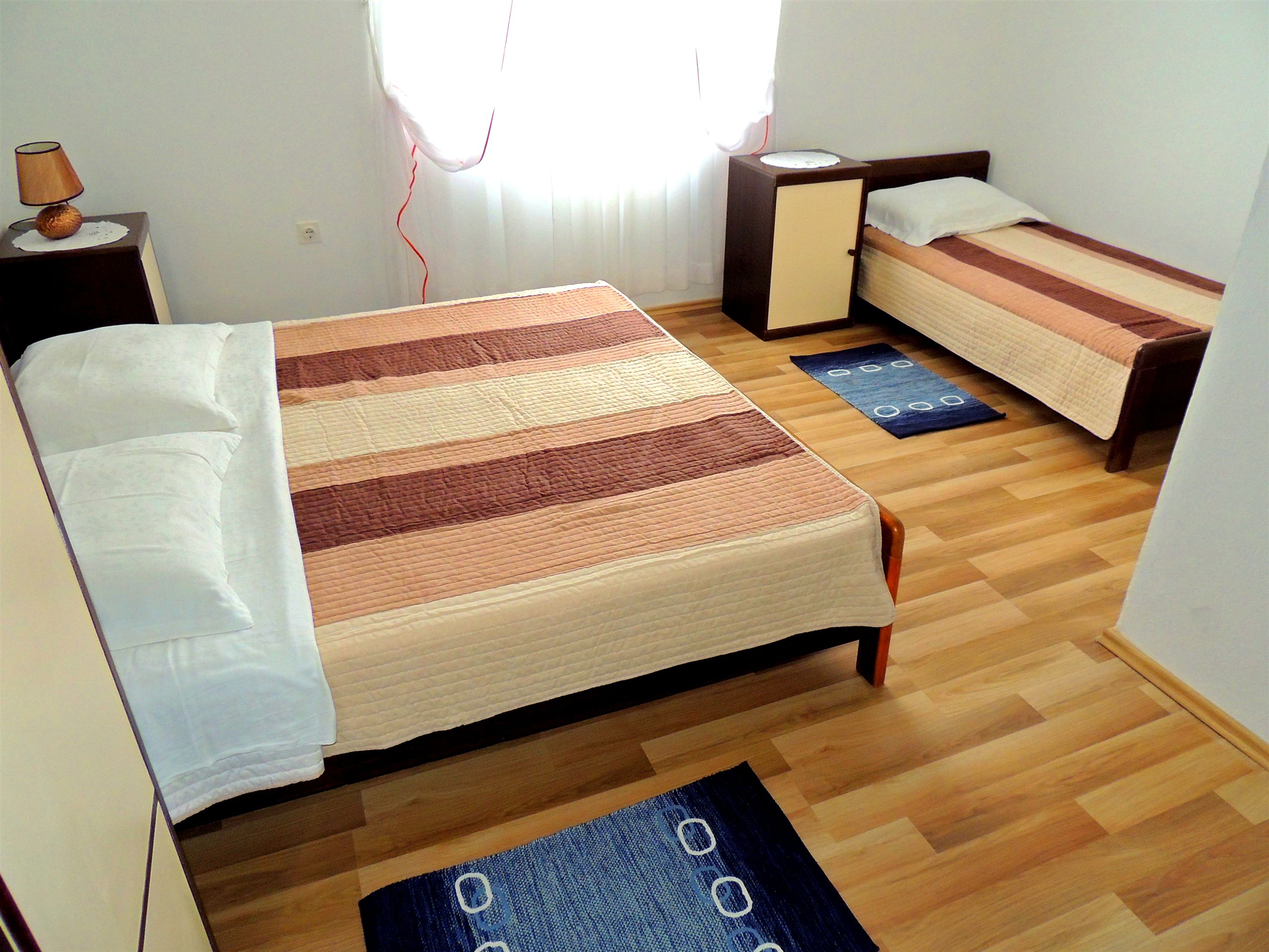 Apartments Nikolina 94083-A1