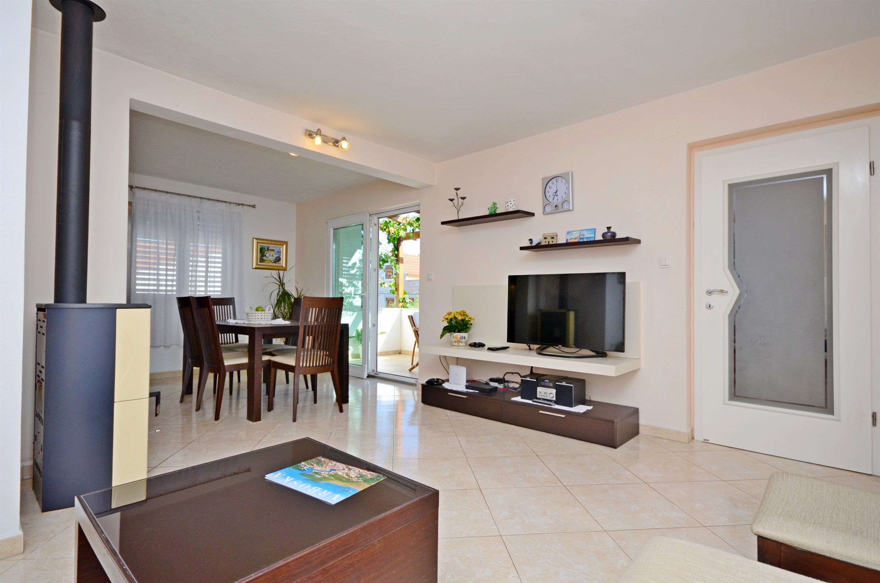 House Lara 11851-K1