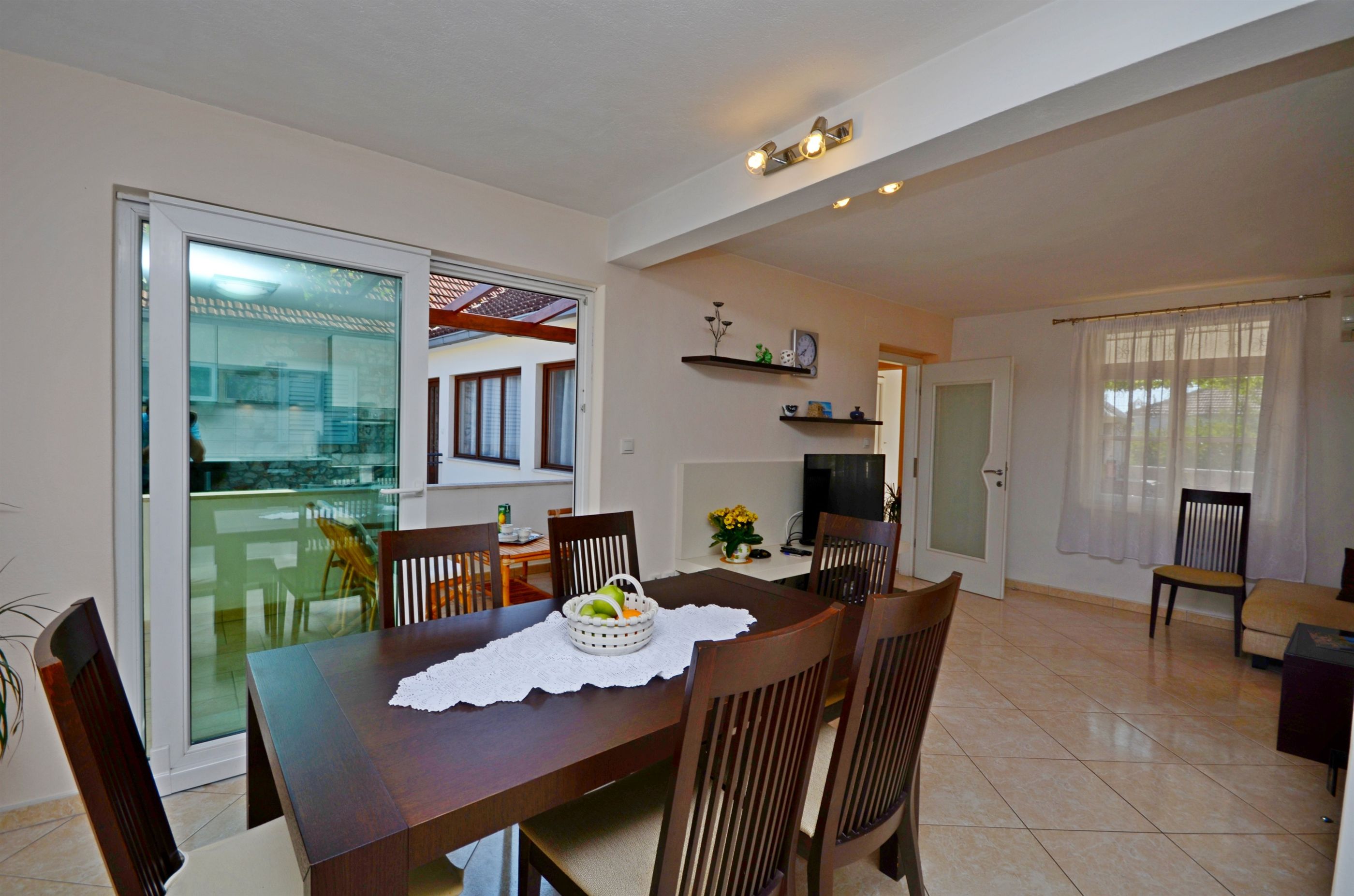 House Lara 11851-K1