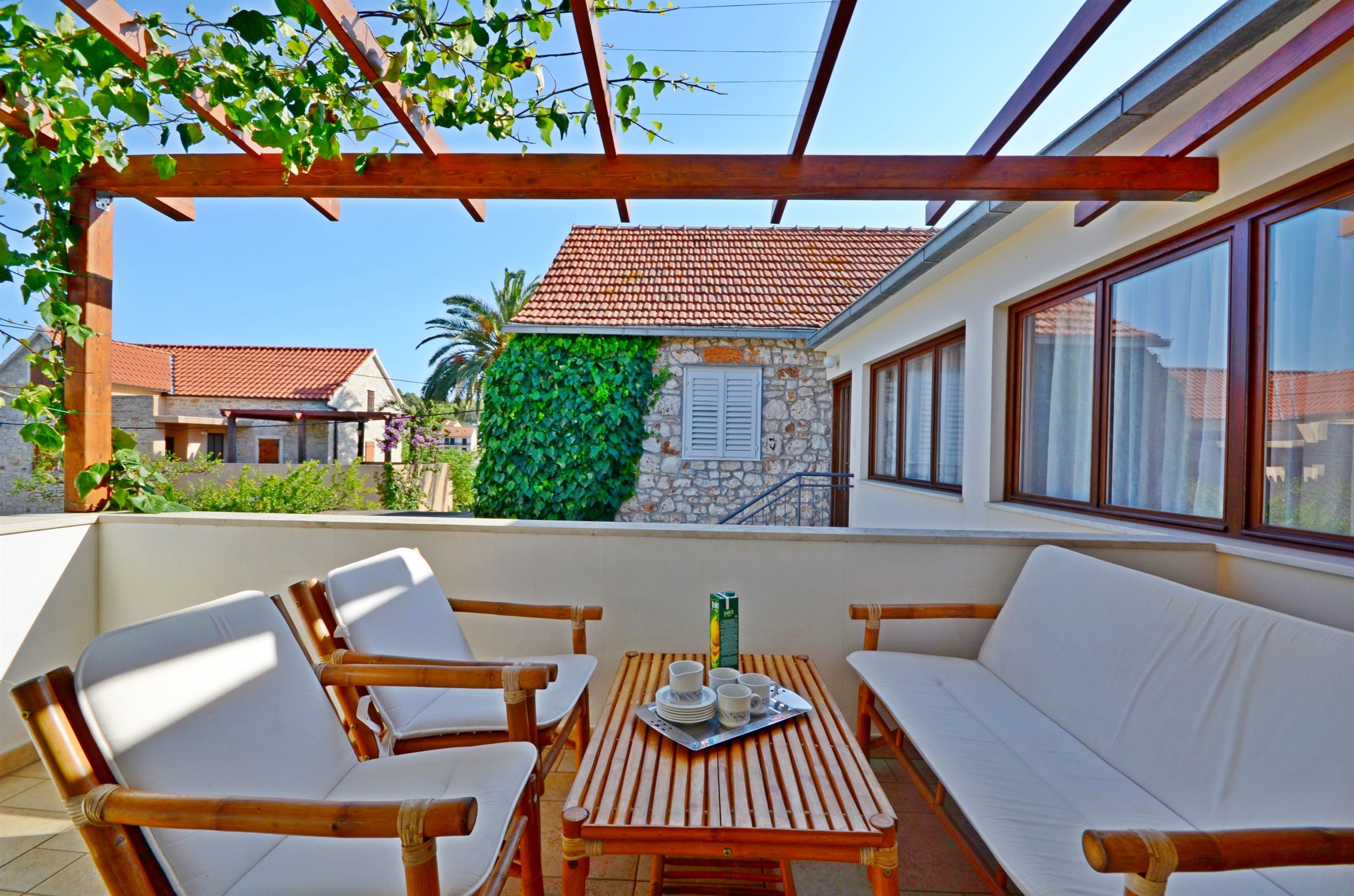 House Lara 11851-K1
