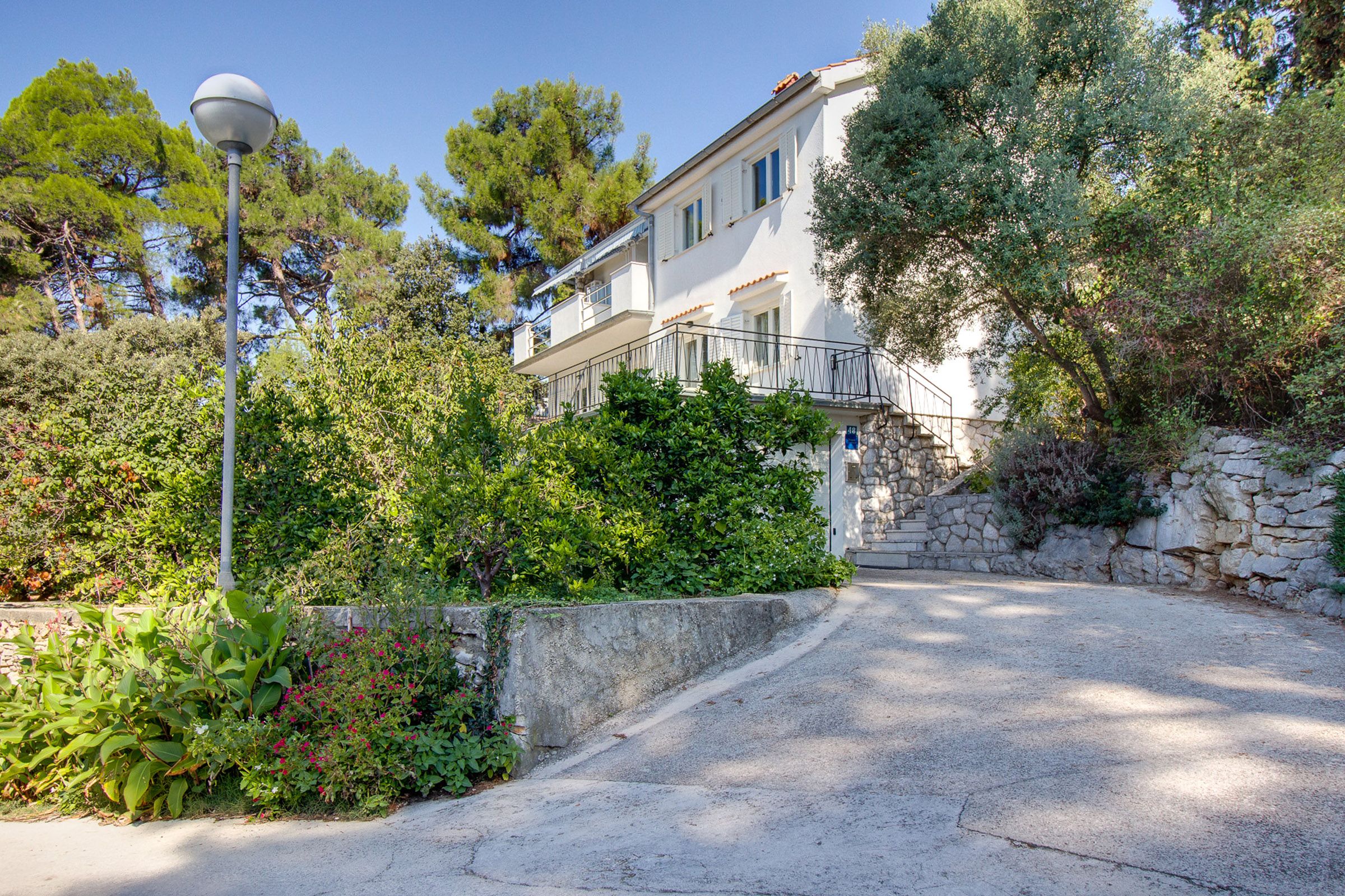 Apartments Lela 94009-A2