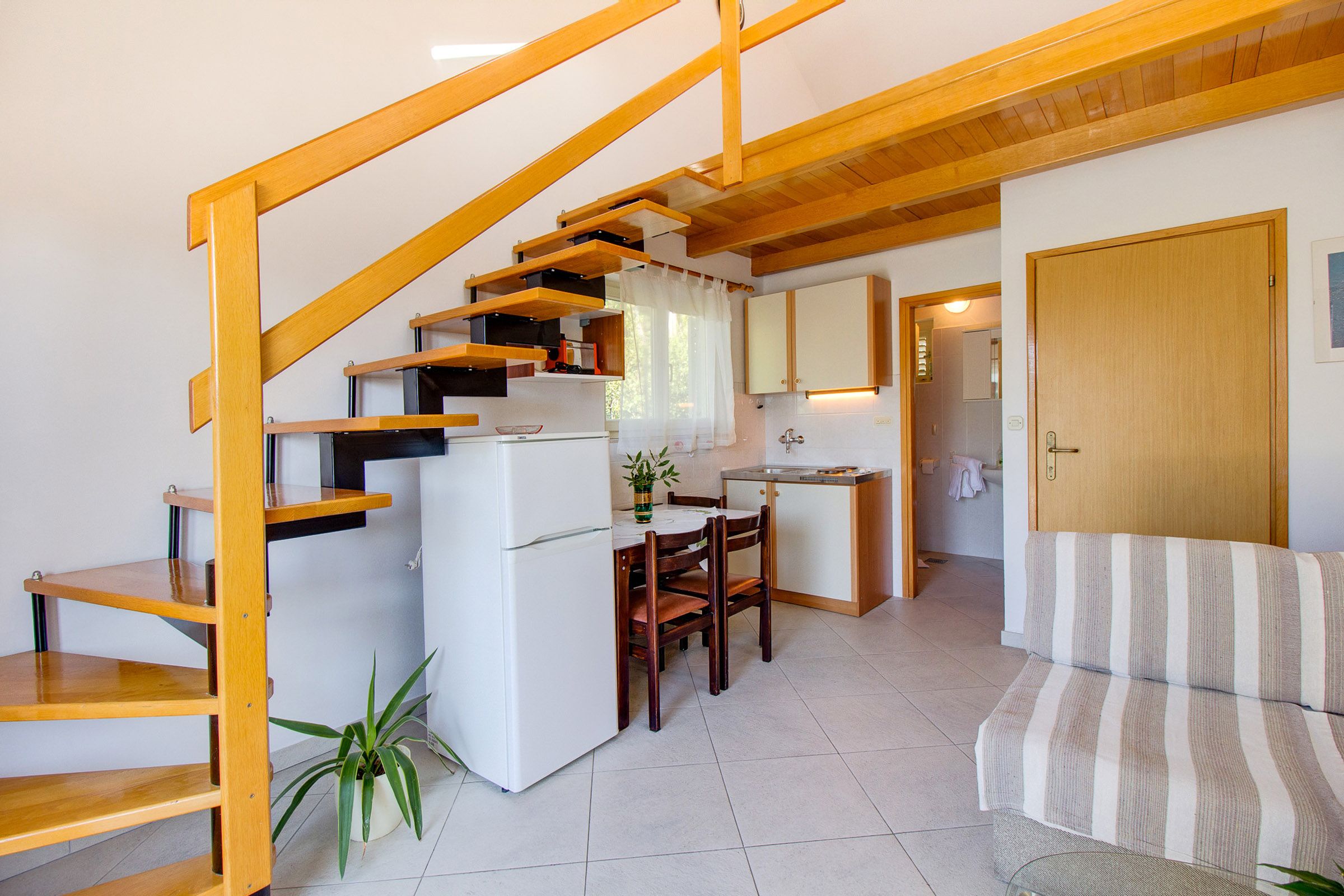 Apartments Lela 94009-A2