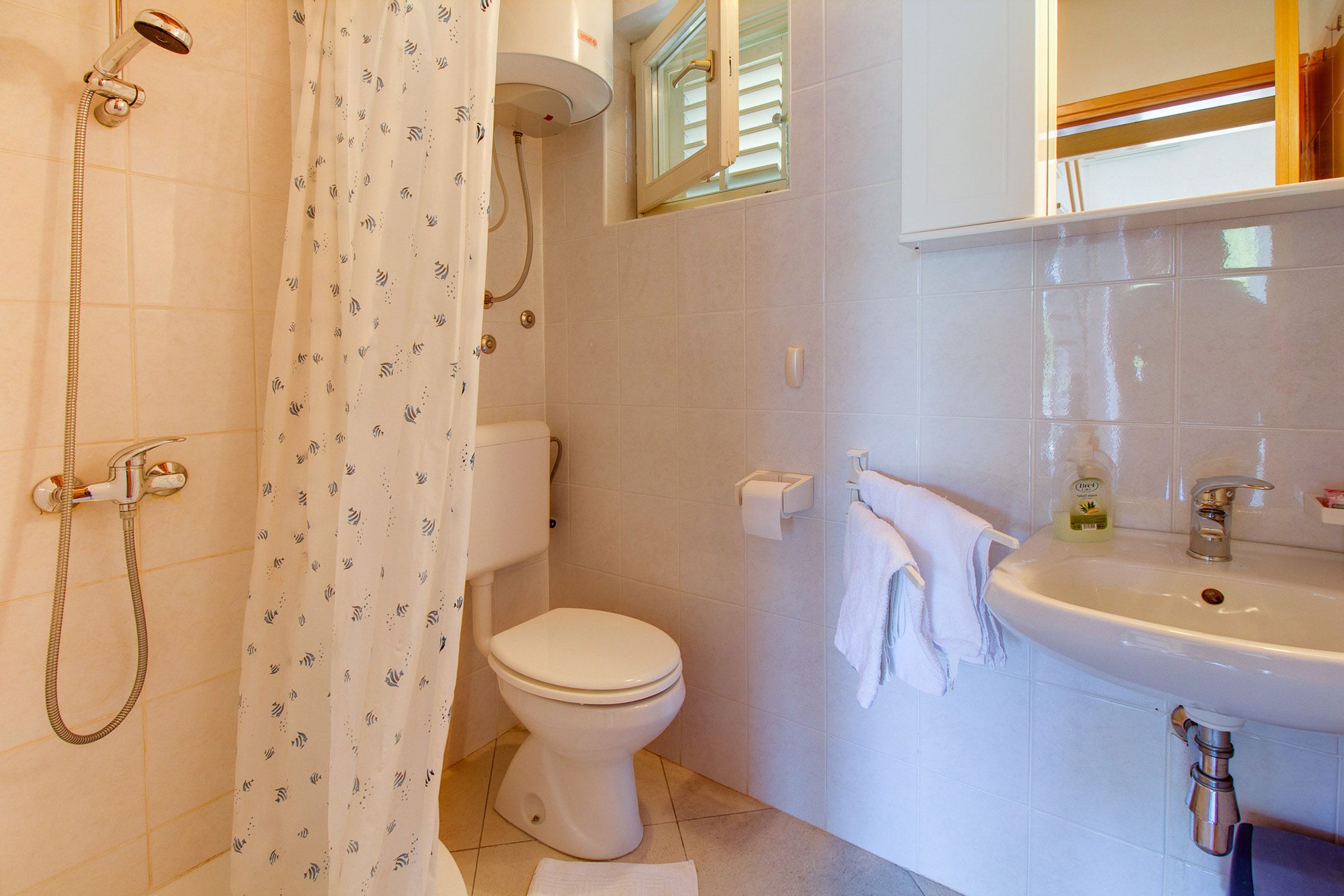 Apartments Lela 94009-A2