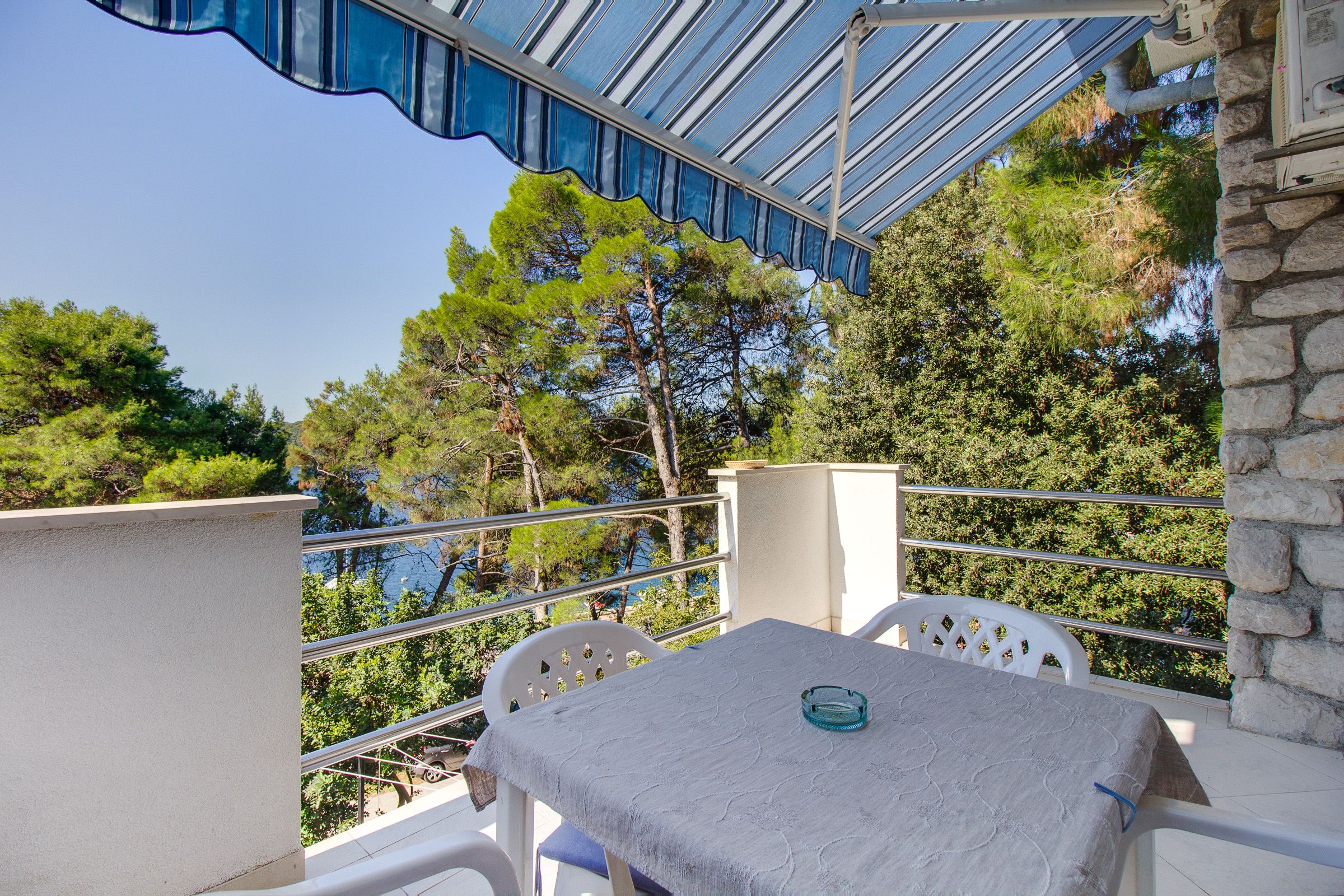 Apartments Lela 94009-A2