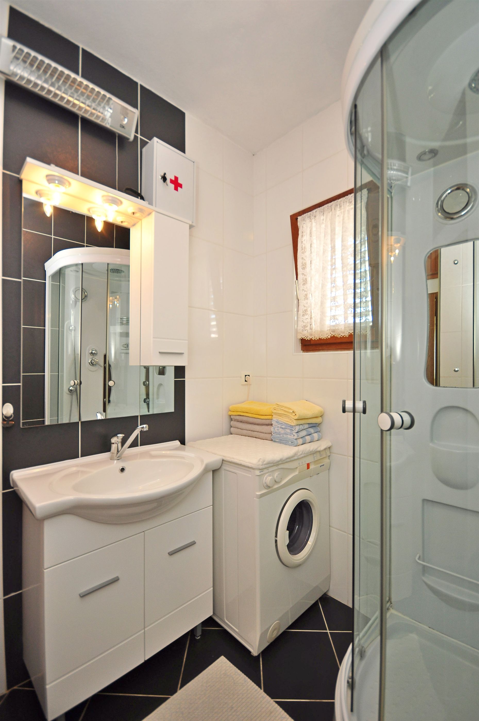 Apartments Roje 10991-A2