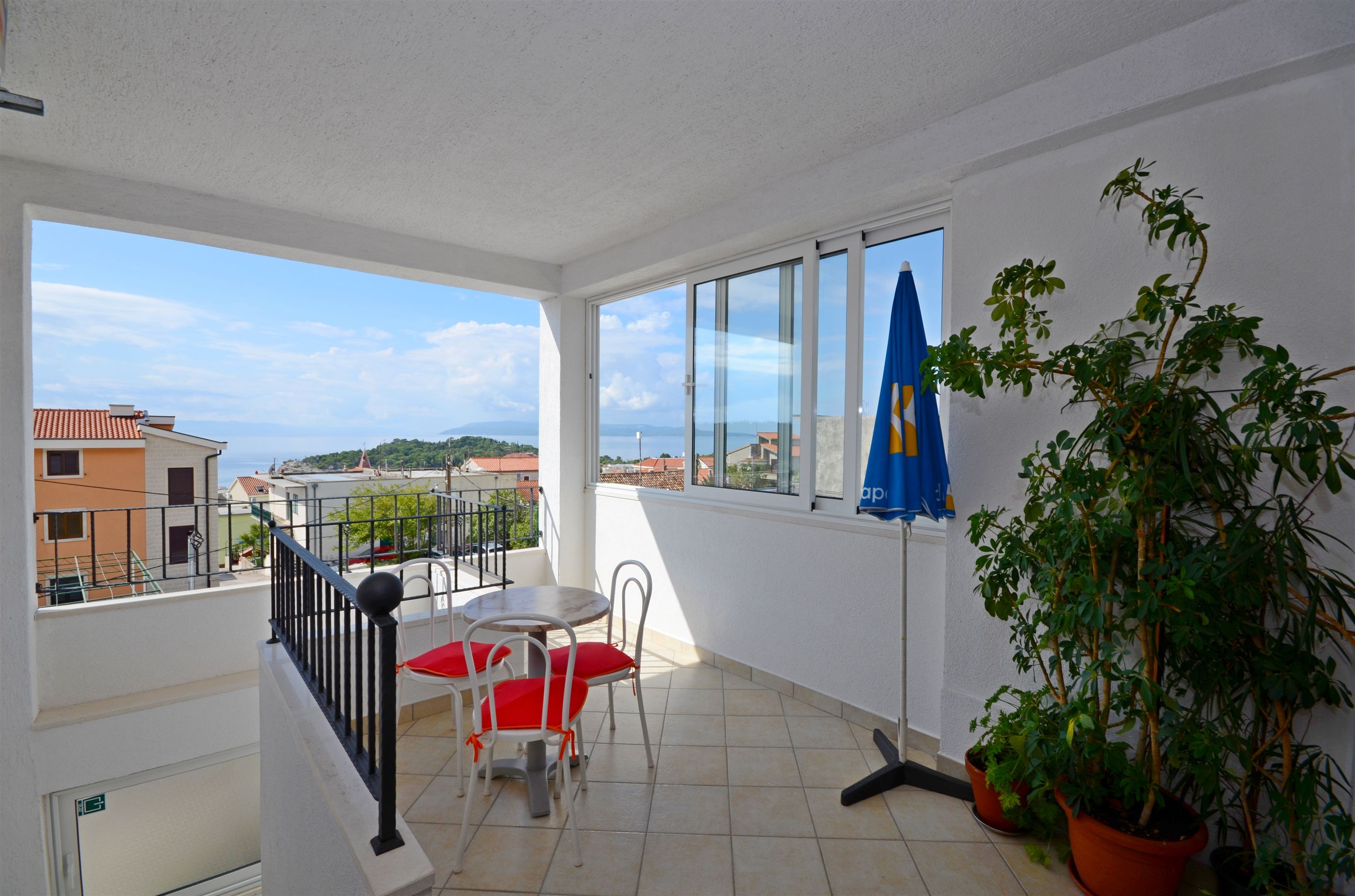 Apartments Verica 37591-A1