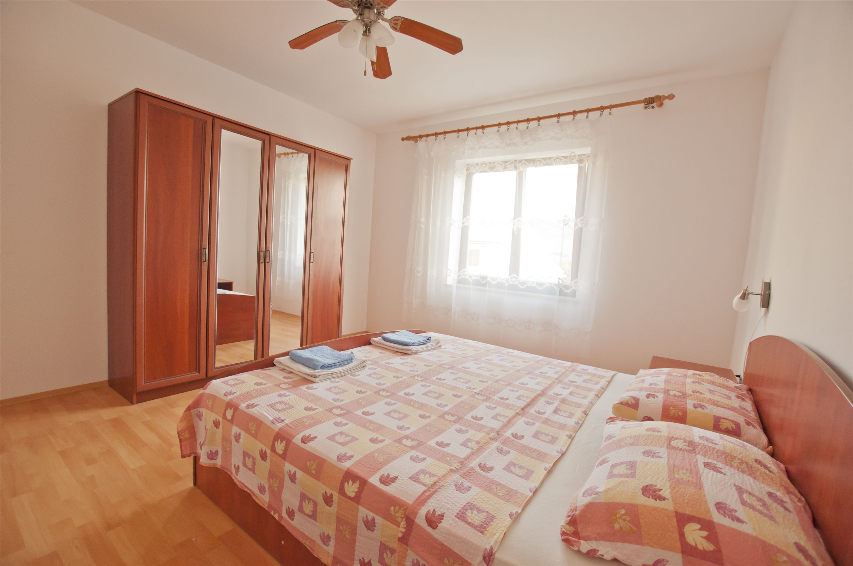 Apartments Gorast 12681-A1